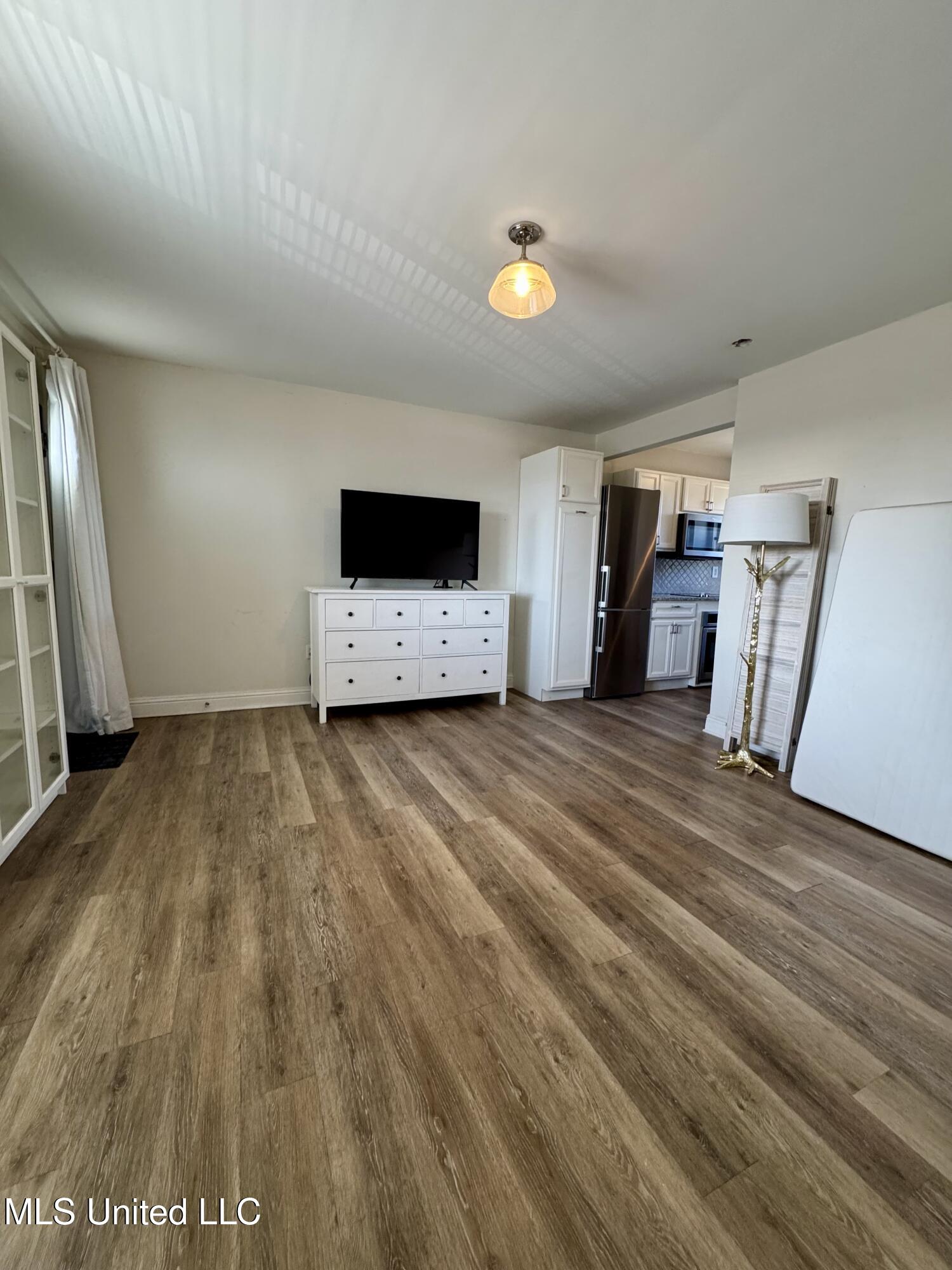 1664 Beach #01 Boulevard, 1