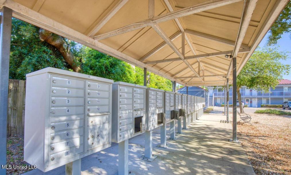 1664 Beach #01 Boulevard, 1