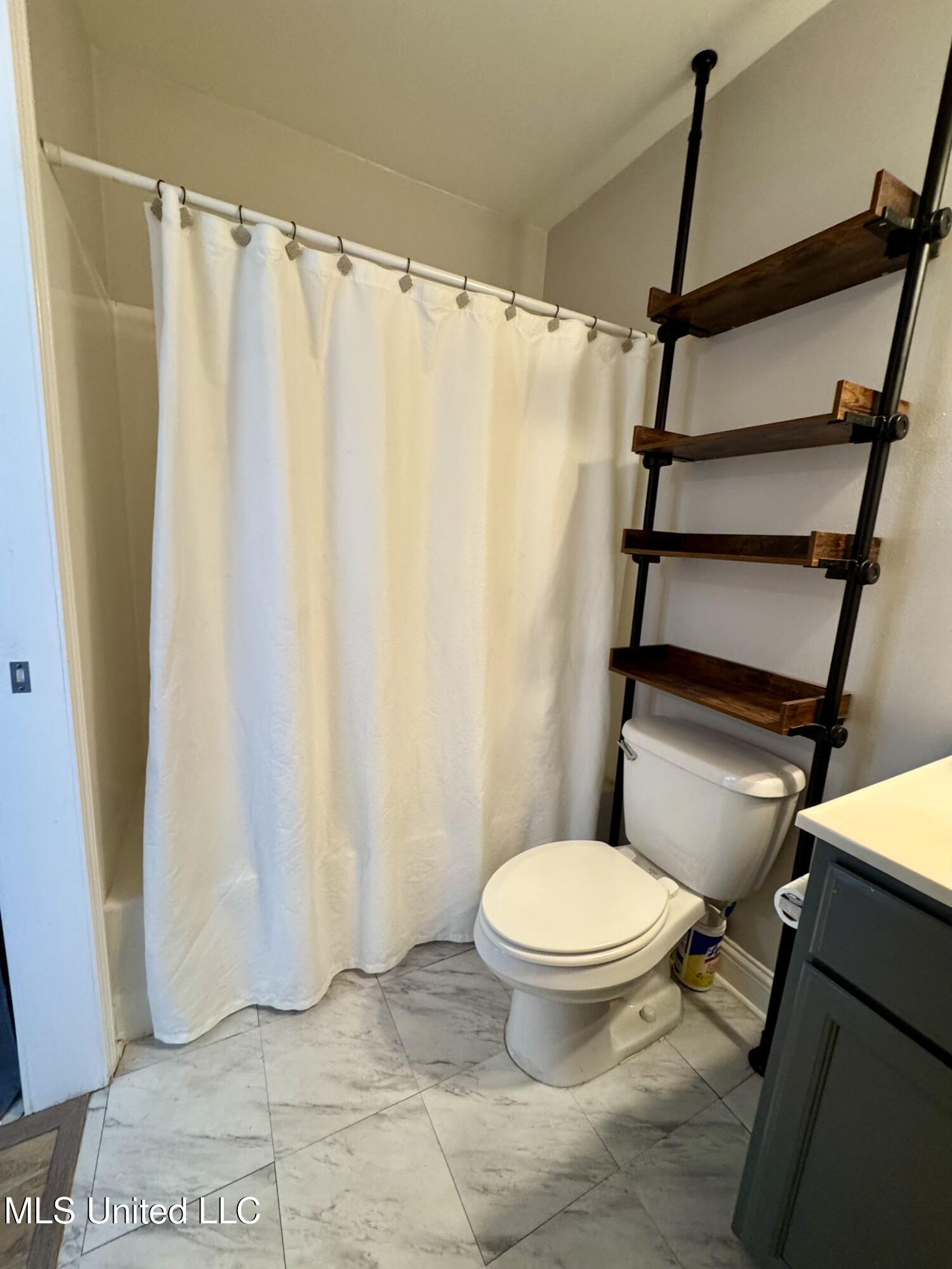1664 Beach #01 Boulevard, 1