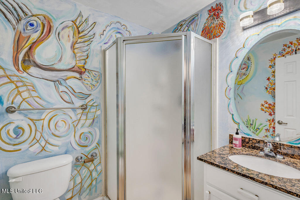 2421 Beachview Drive, F01