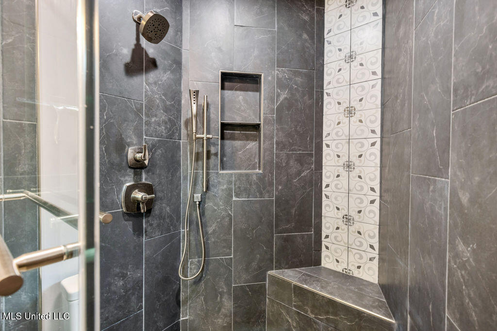 5333 E Belle Fontaine Road