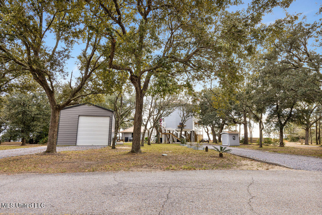 5333 E Belle Fontaine Road