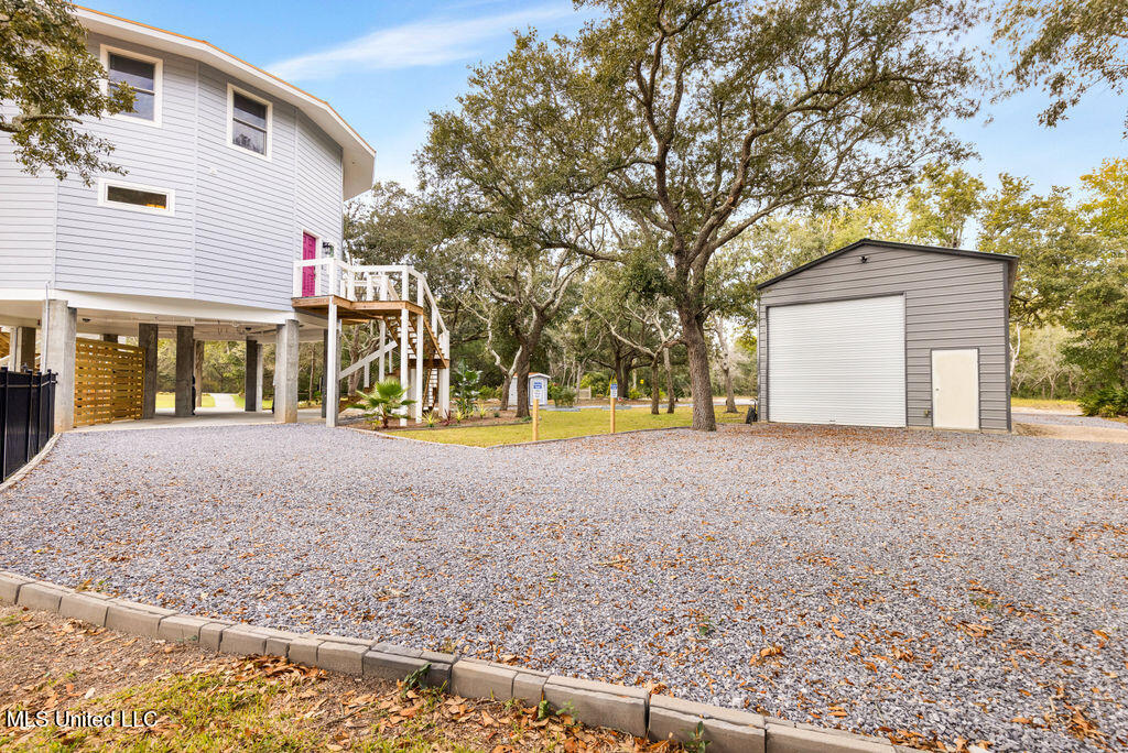 5333 E Belle Fontaine Road