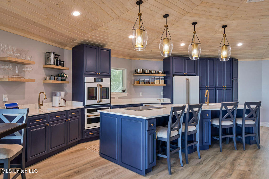 5333 E Belle Fontaine Road