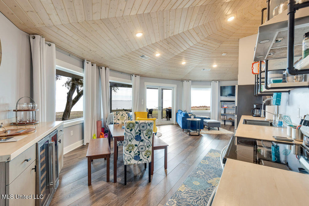 5333 E Belle Fontaine Road