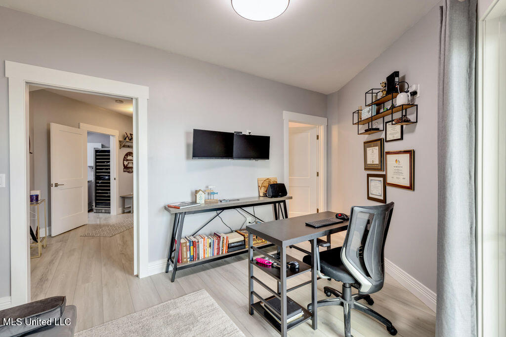 5333 E Belle Fontaine Road