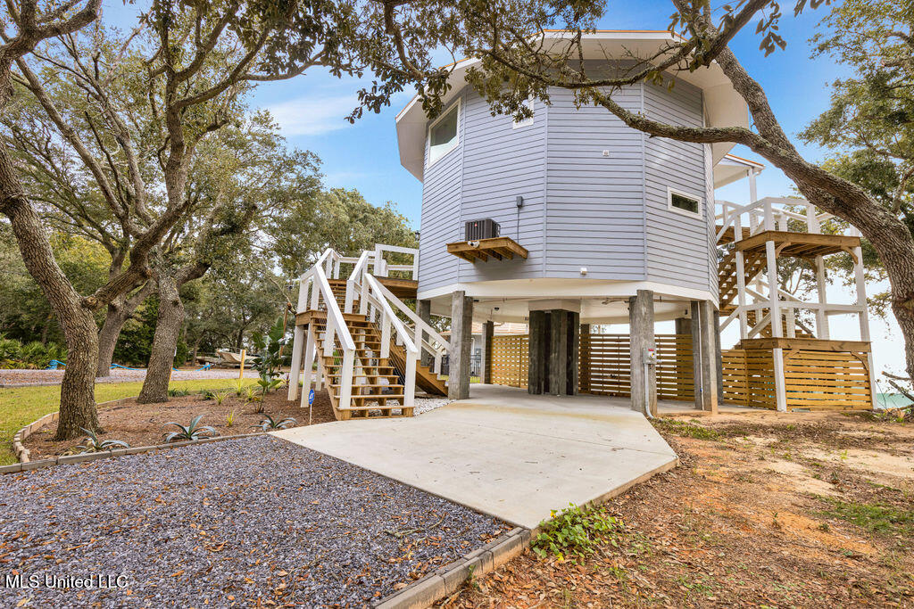 5333 E Belle Fontaine Road