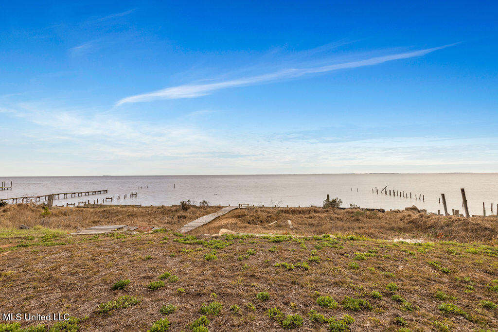 5333 E Belle Fontaine Road