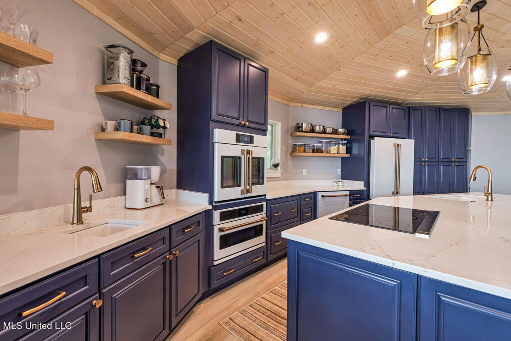 5333 E Belle Fontaine Road