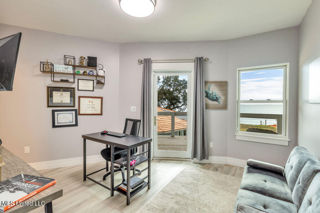 5333 E Belle Fontaine Road