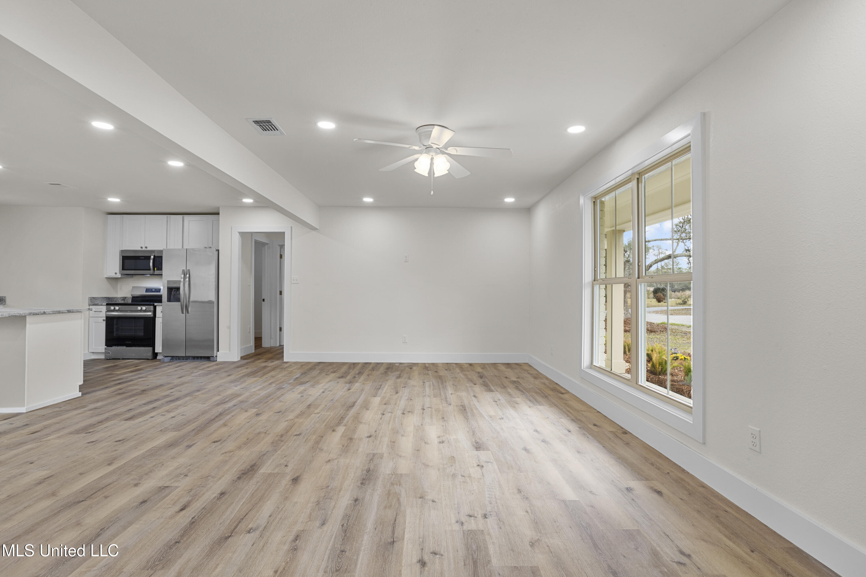 5905 Lochness Circle