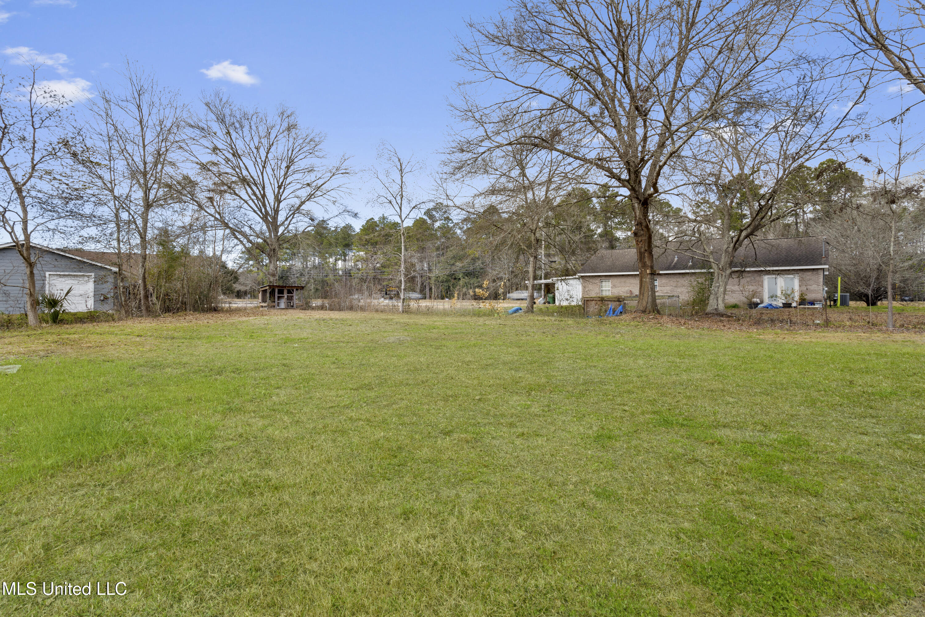 5905 Lochness Circle