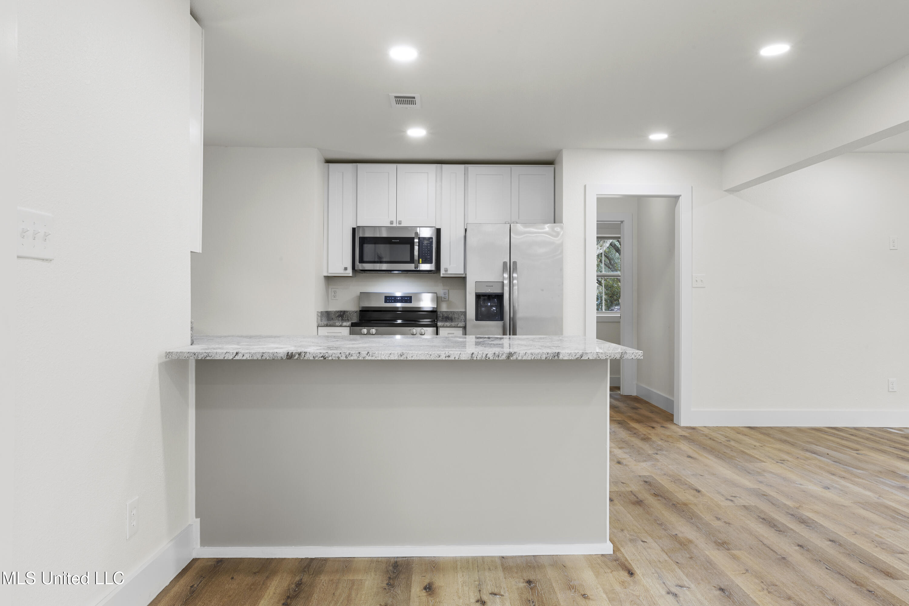 5905 Lochness Circle
