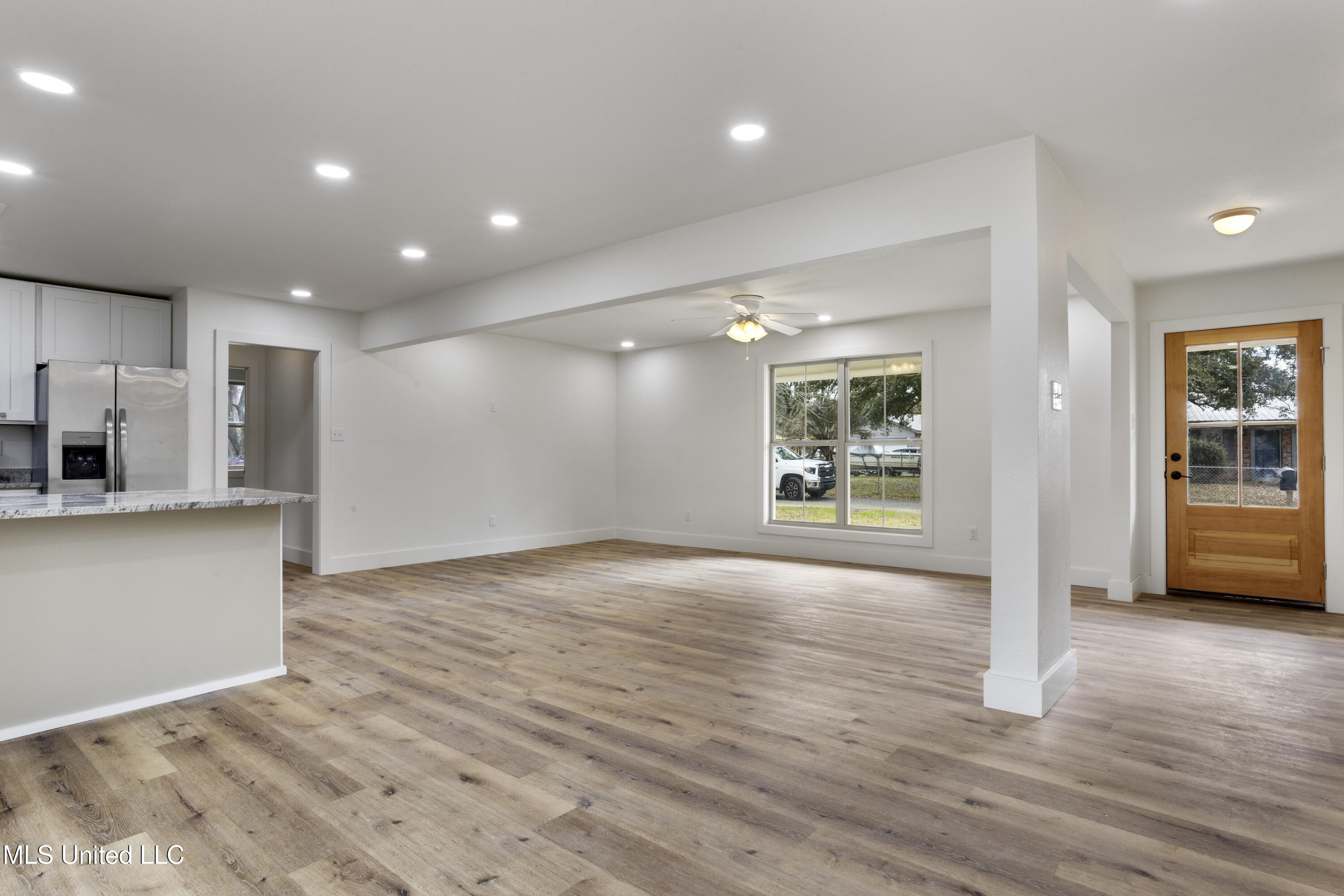5905 Lochness Circle