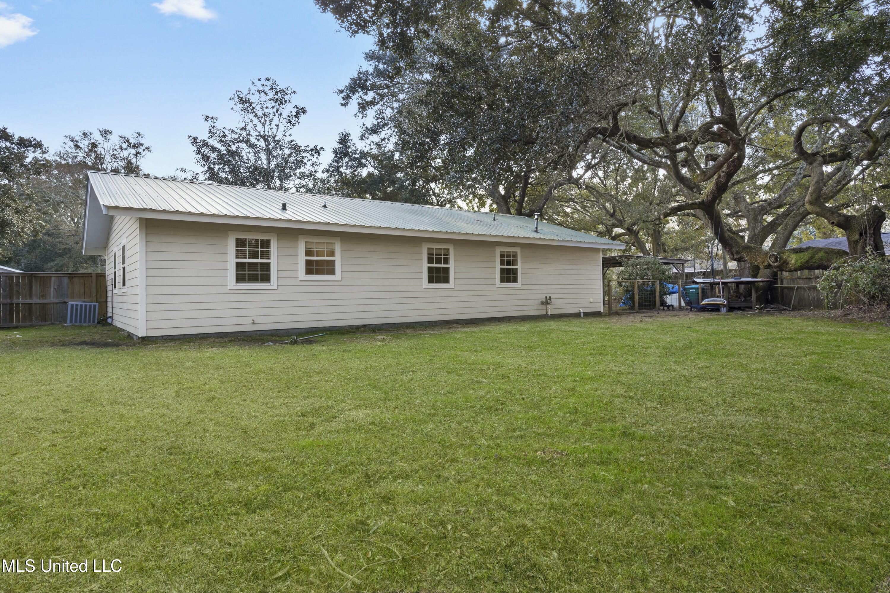 115 Hickory Drive