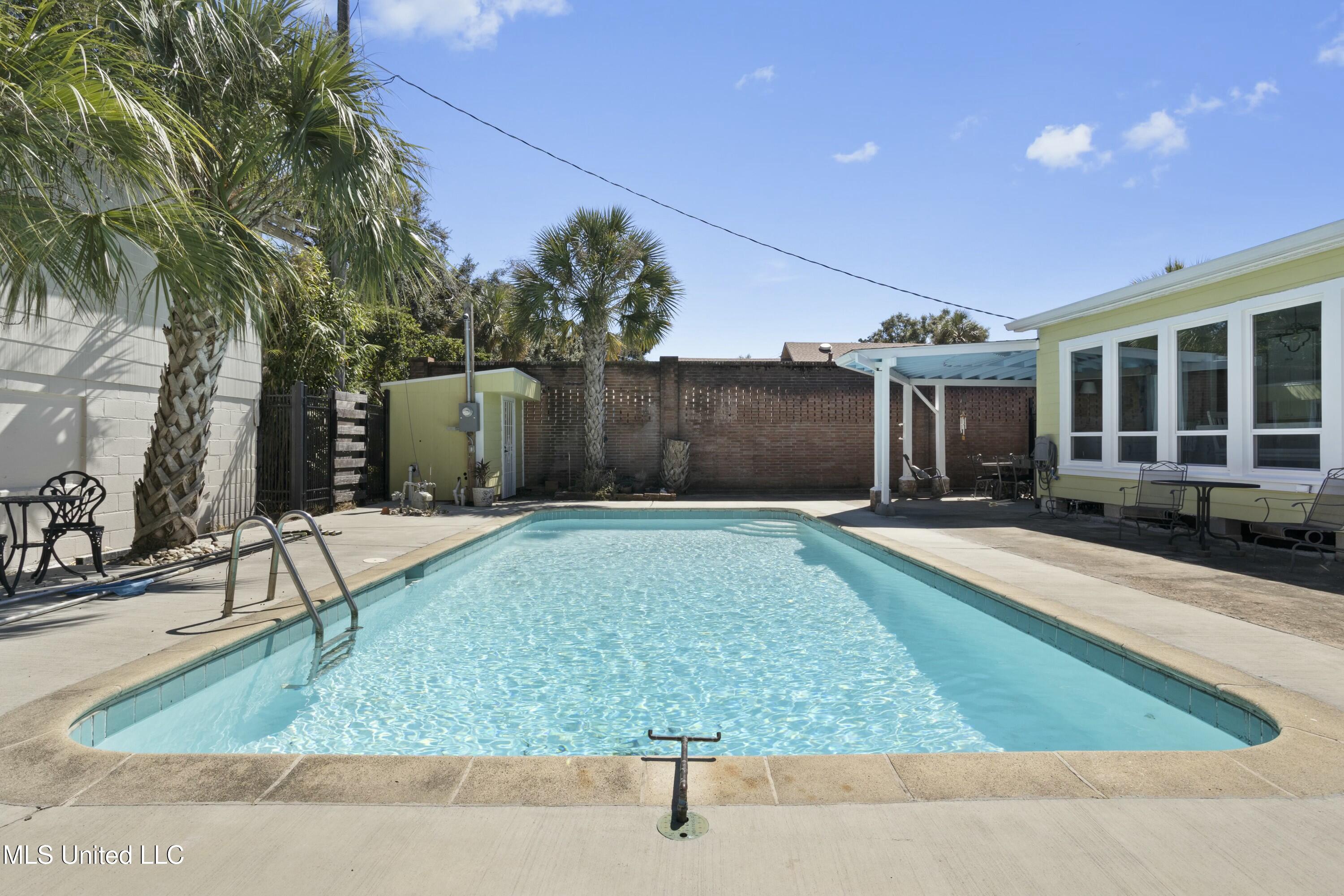 440 Porter Avenue