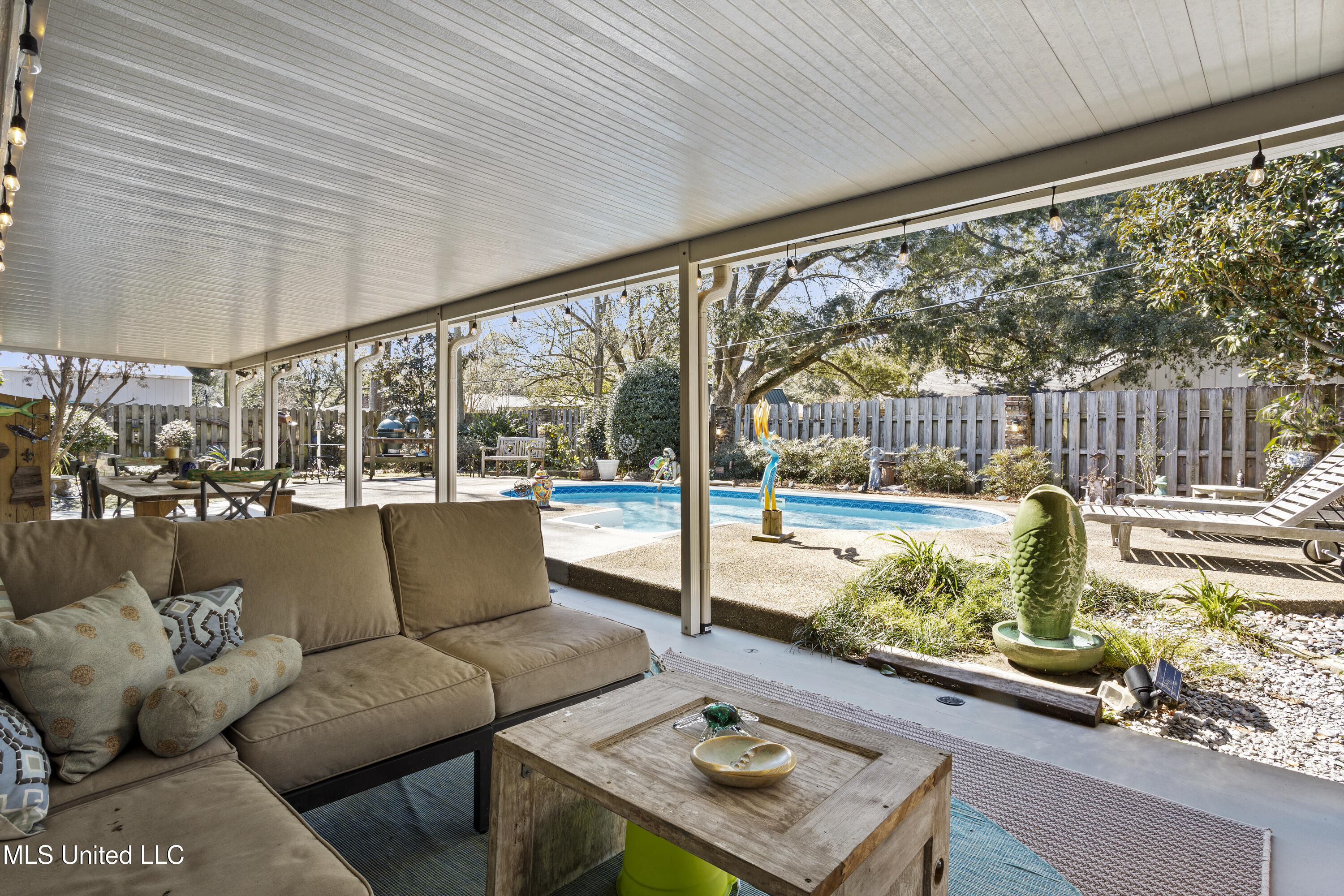 1017 Eastwood Street