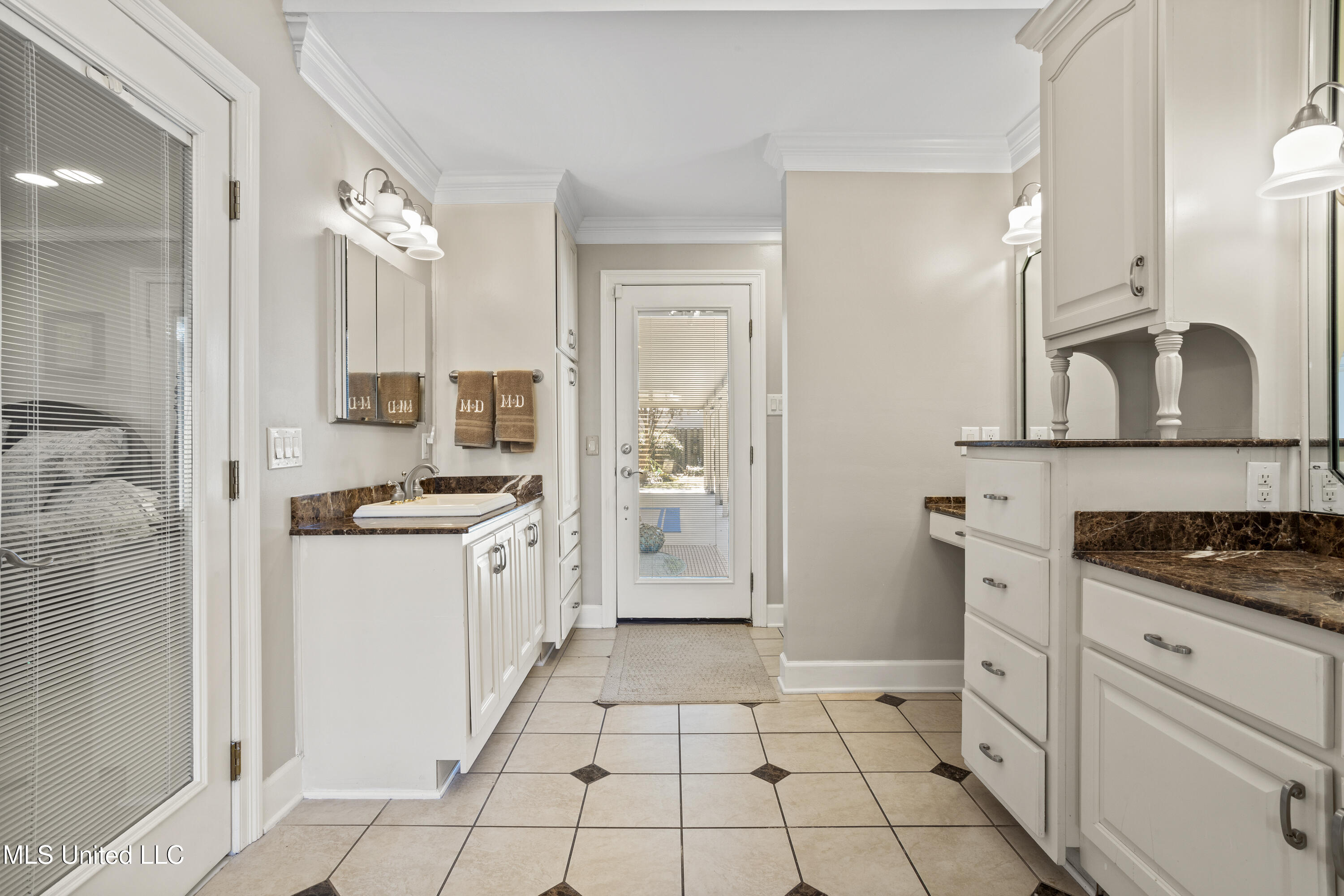 1017 Eastwood Street