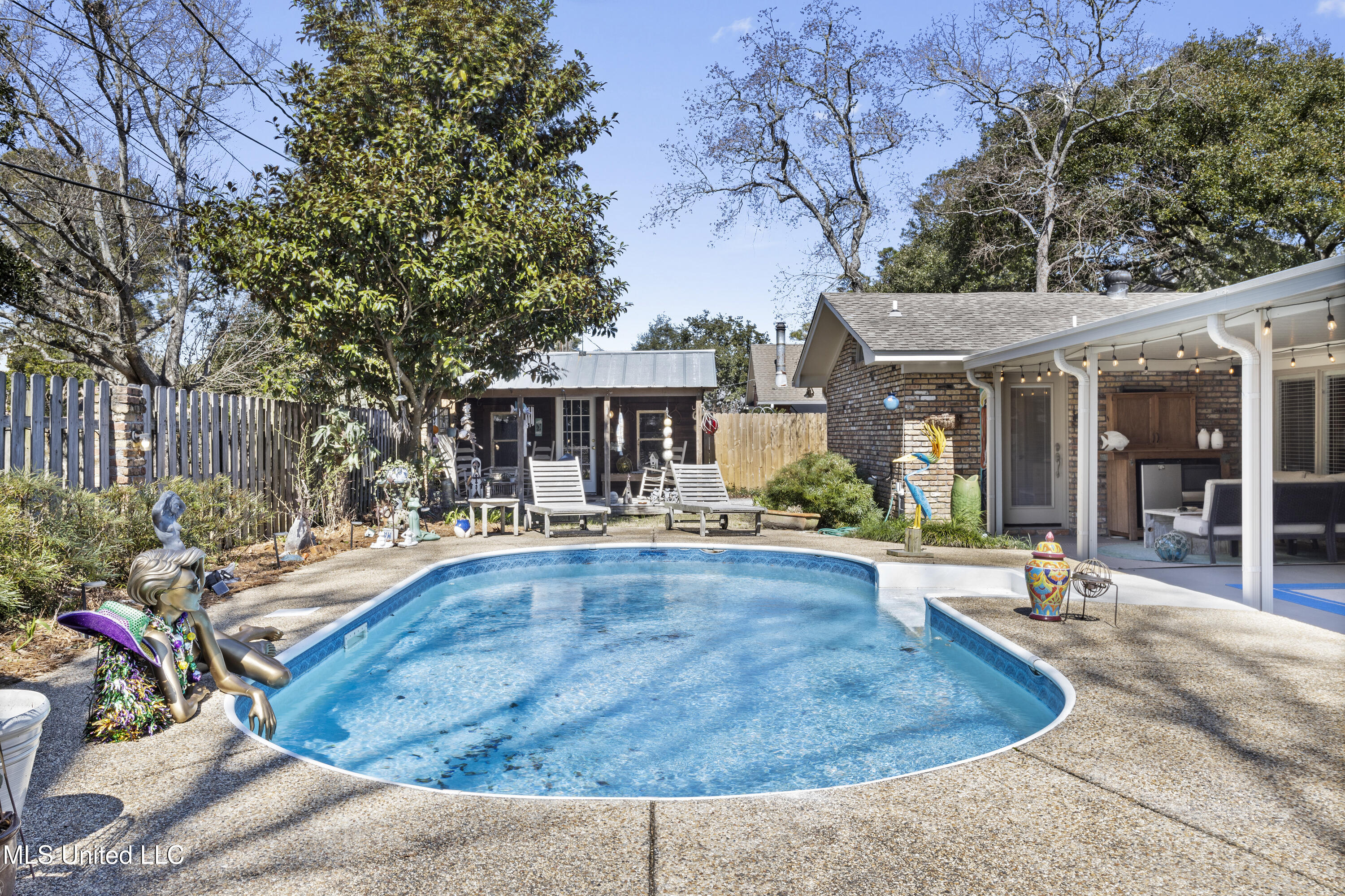 1017 Eastwood Street