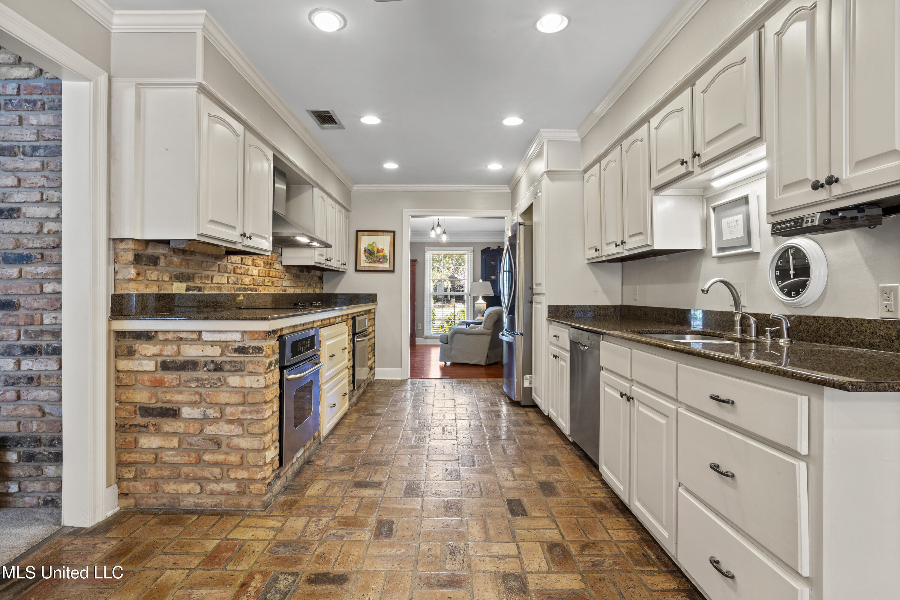 1017 Eastwood Street