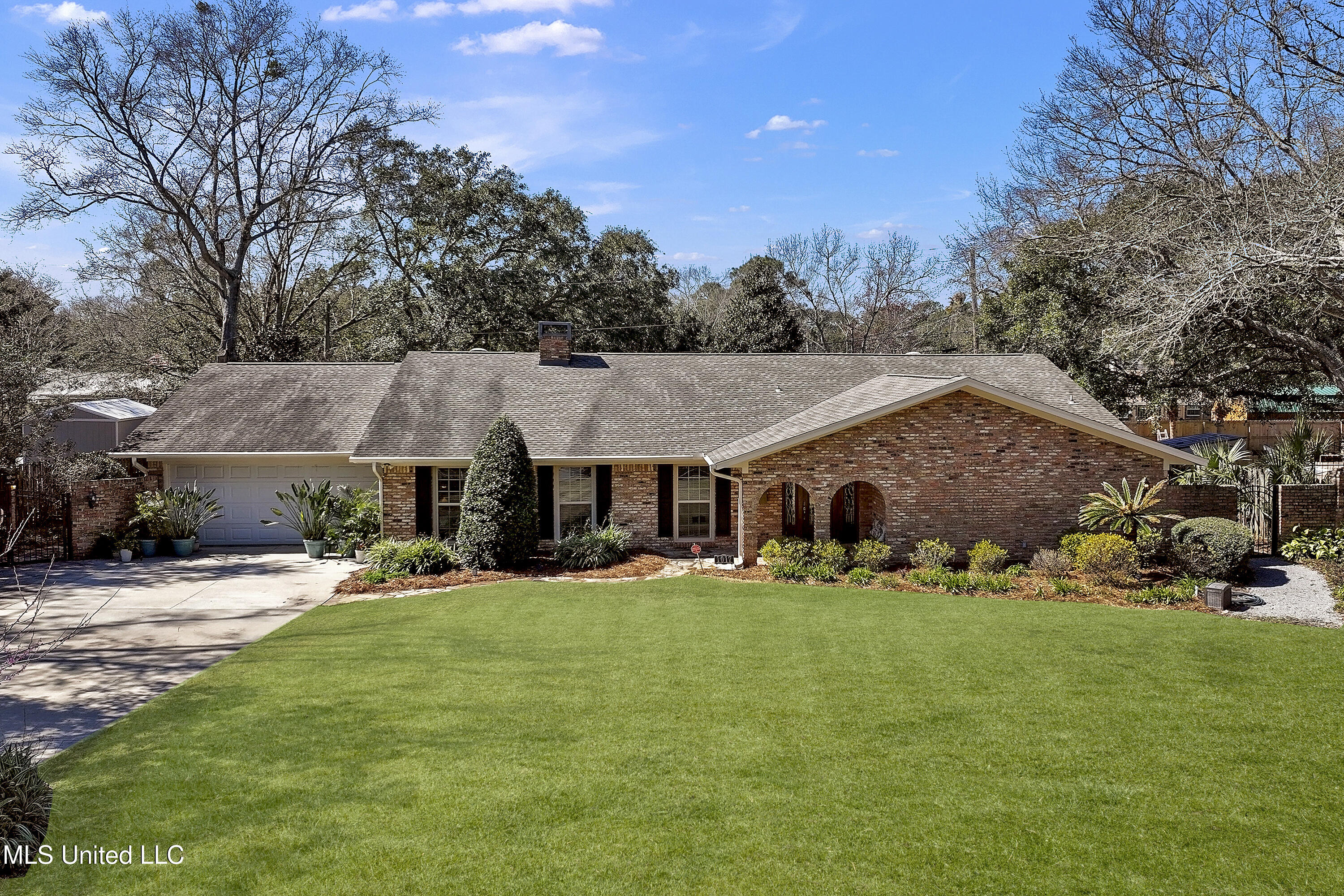 1017 Eastwood Street