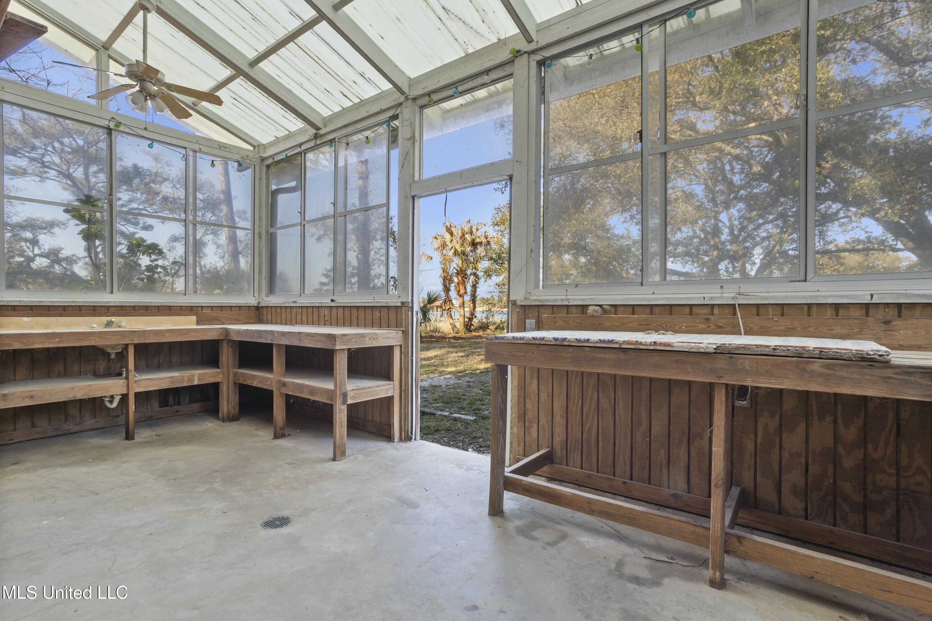 1105 Le Voyageur Drive