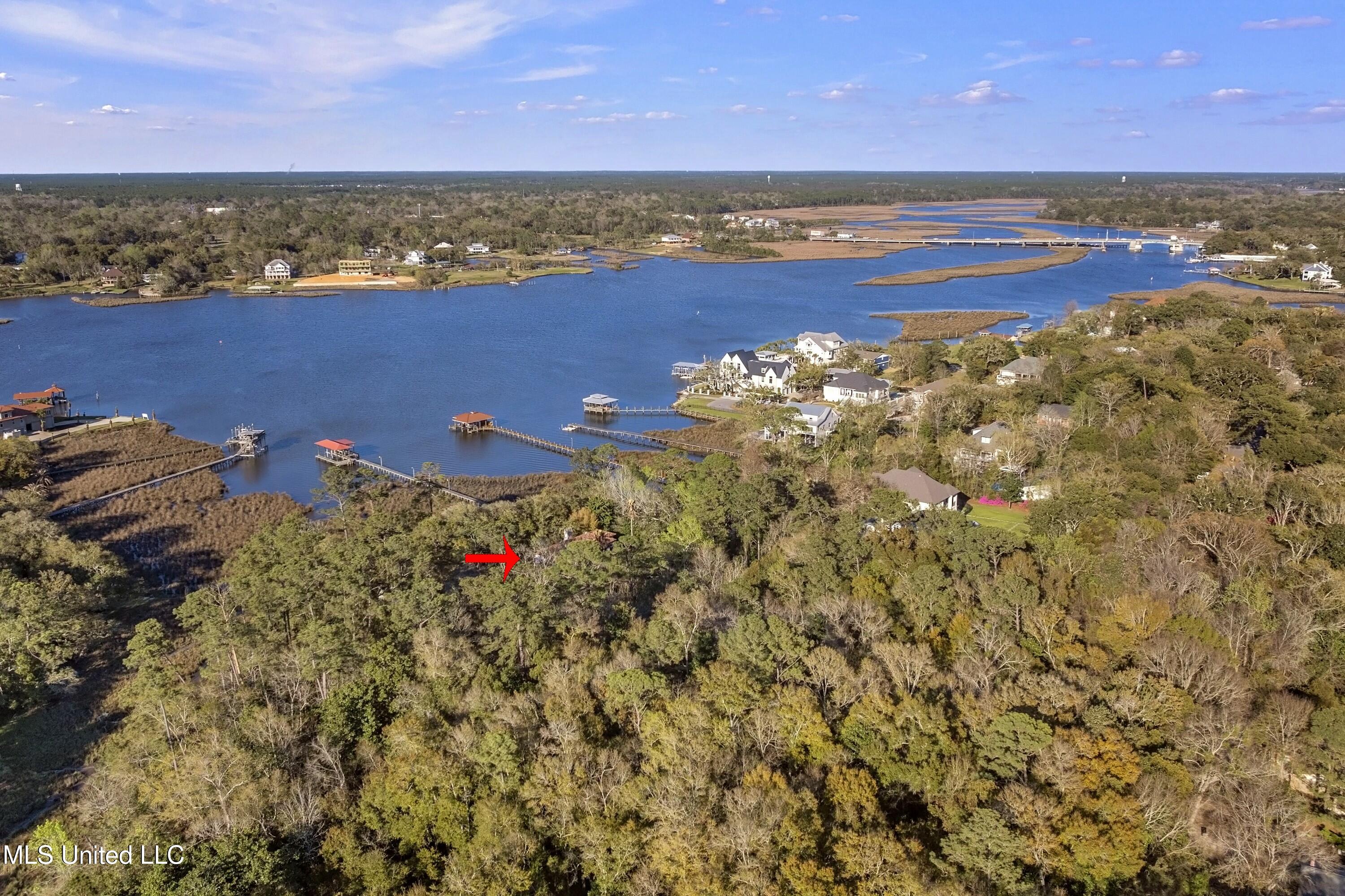 1105 Le Voyageur Drive