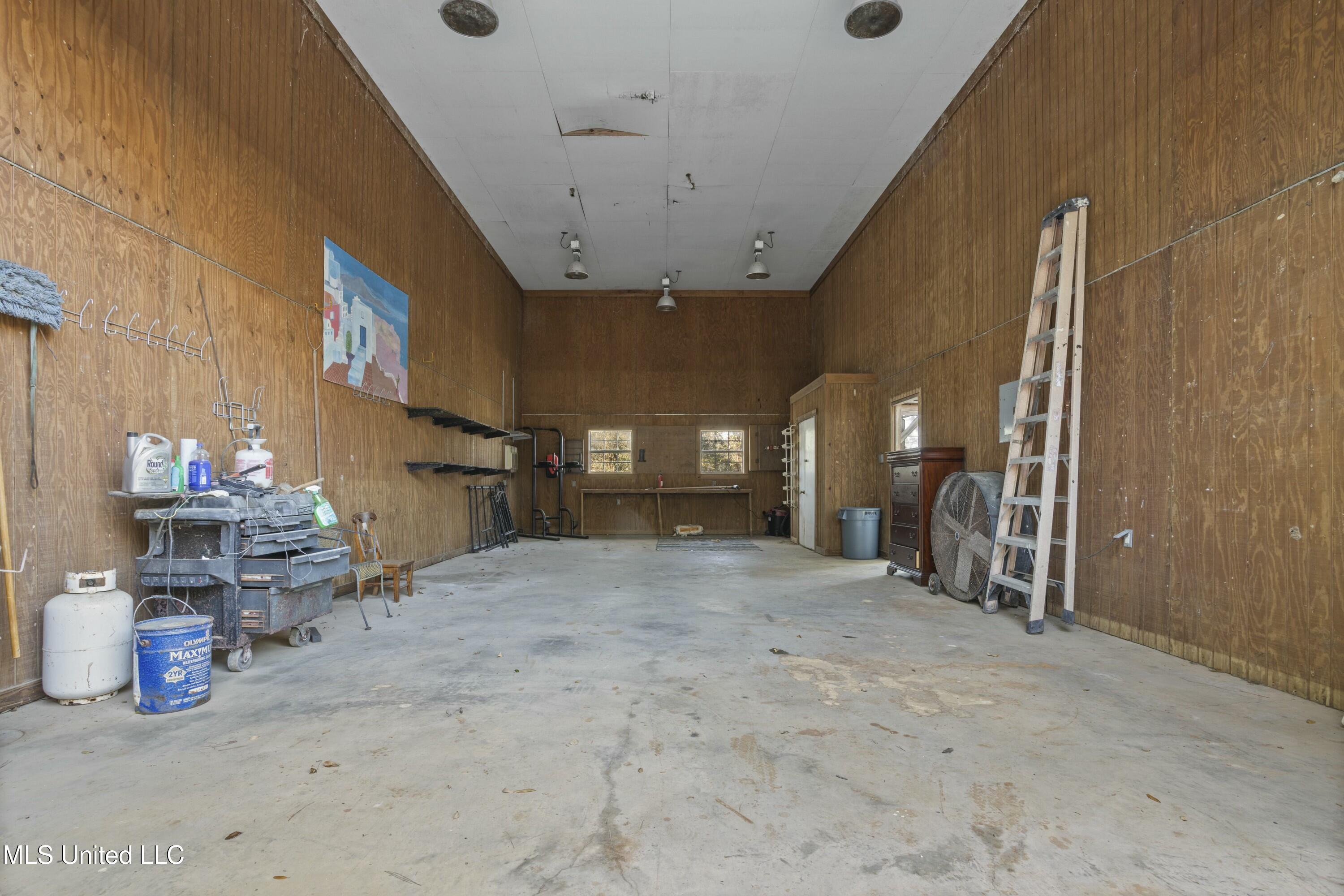 1105 Le Voyageur Drive