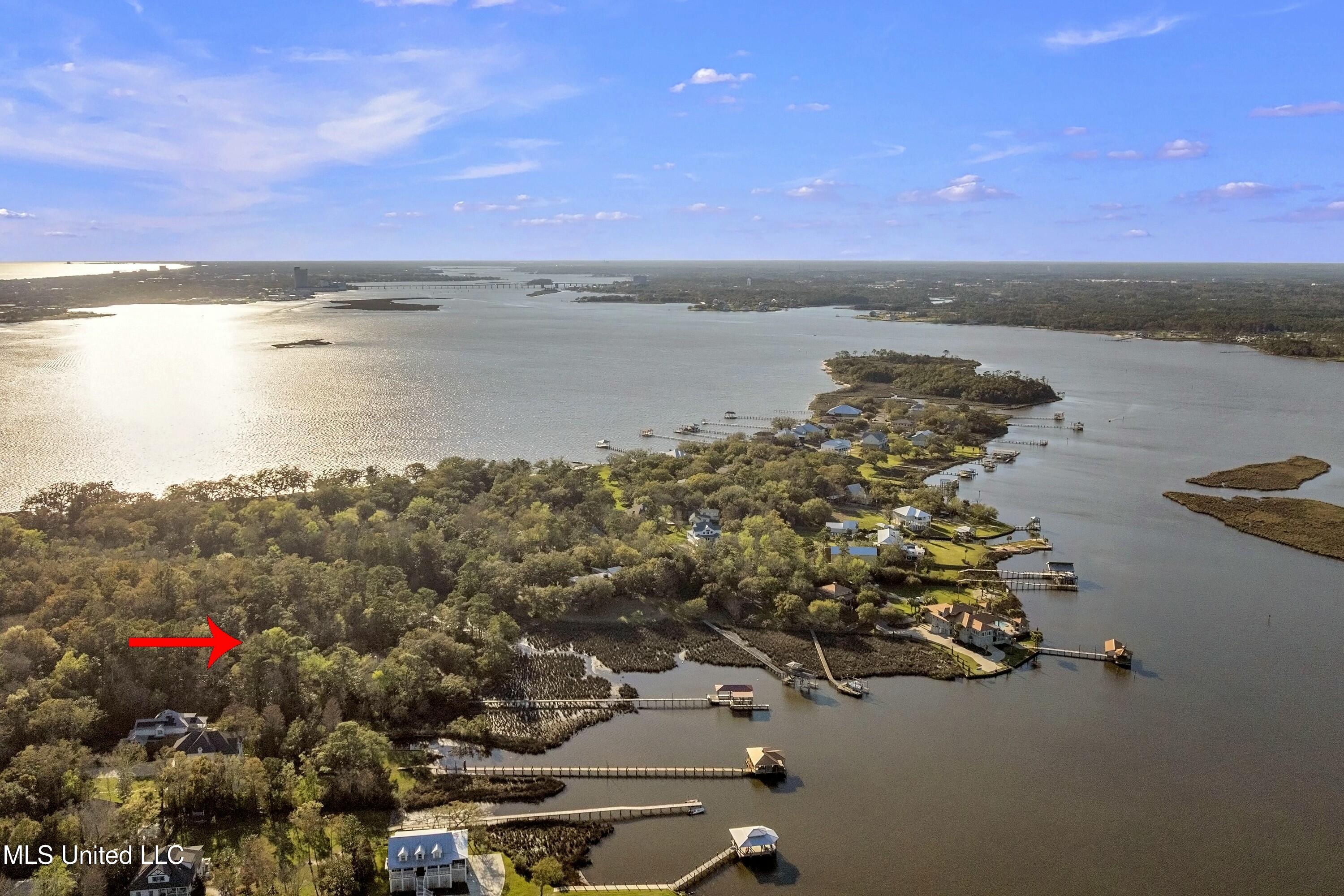 1105 Le Voyageur Drive