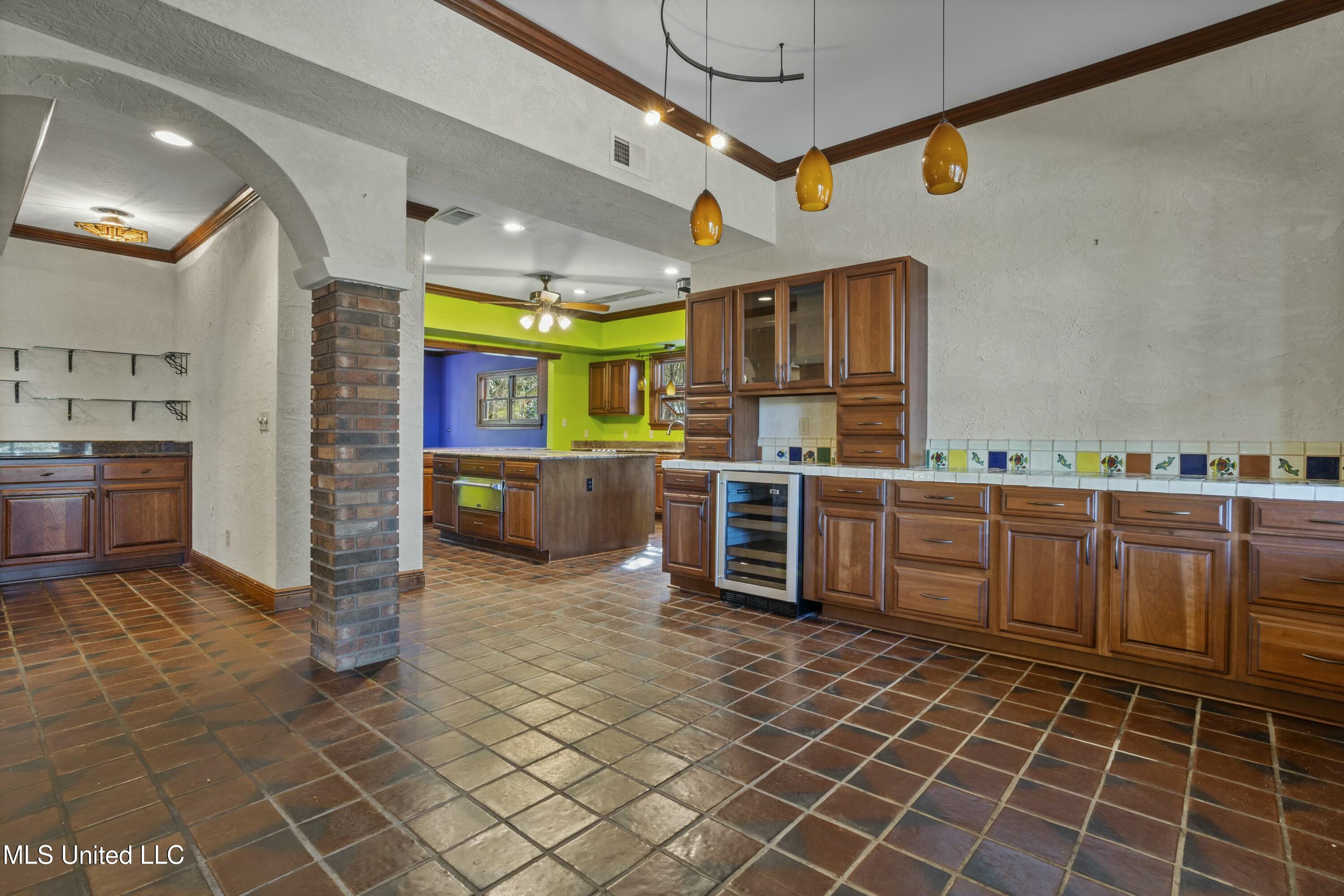 1105 Le Voyageur Drive