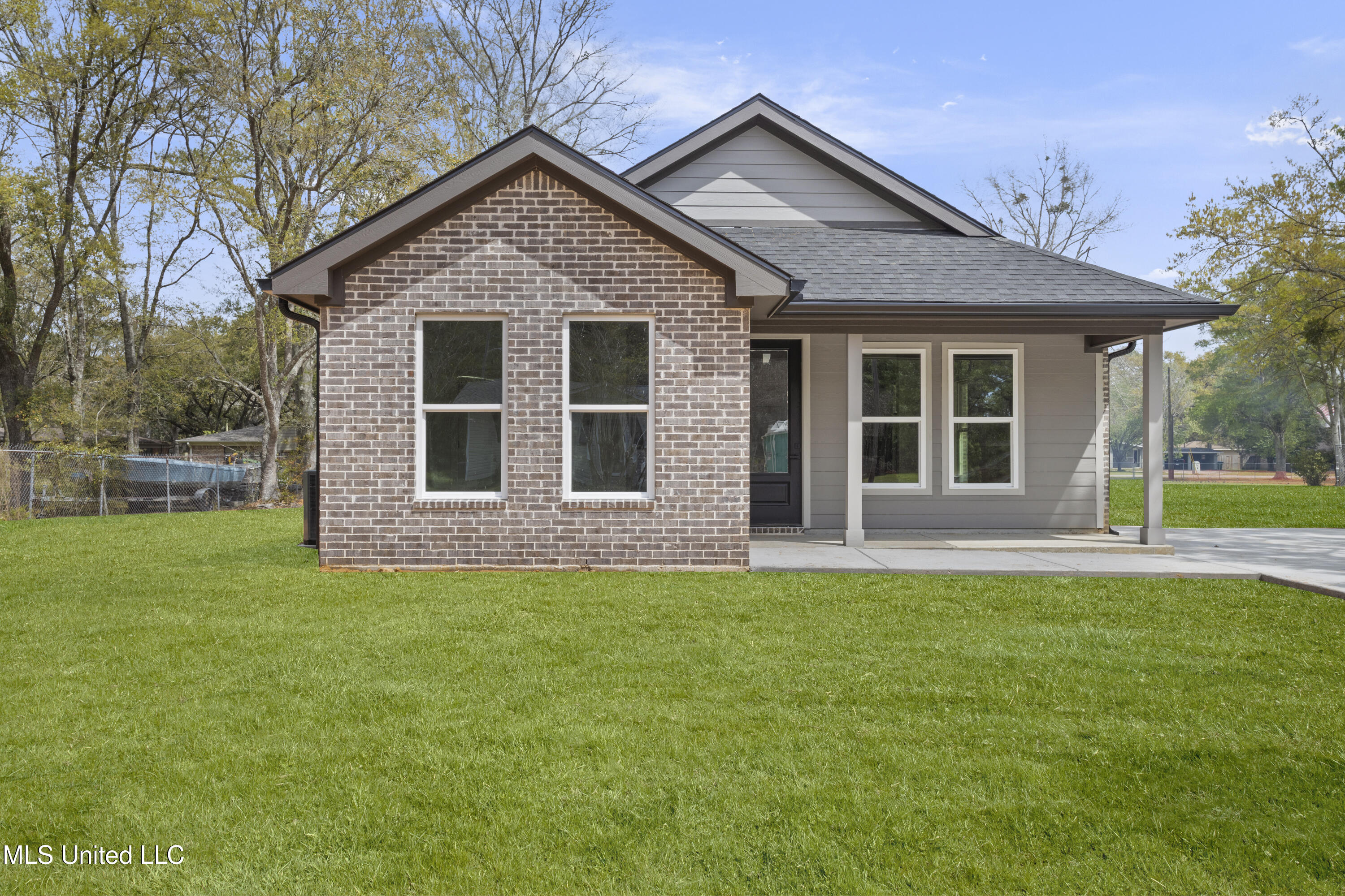 3712 Shamrock Court