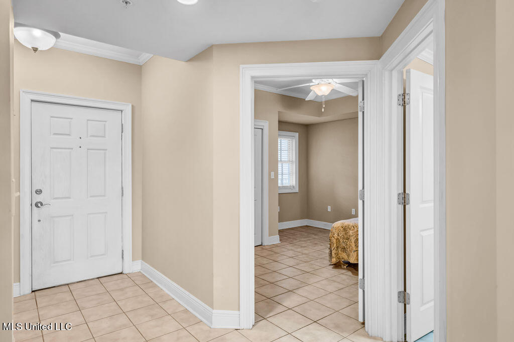 624 Camellia Pointe Boulevard