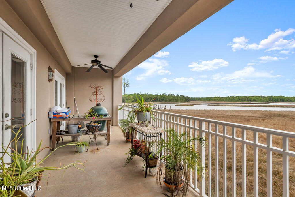 624 Camellia Pointe Boulevard
