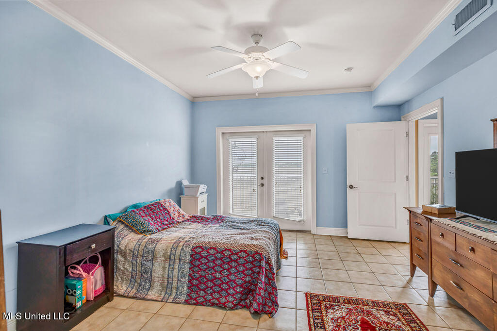 624 Camellia Pointe Boulevard