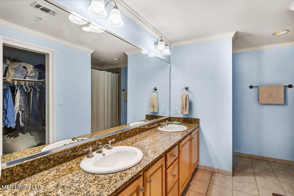 624 Camellia Pointe Boulevard