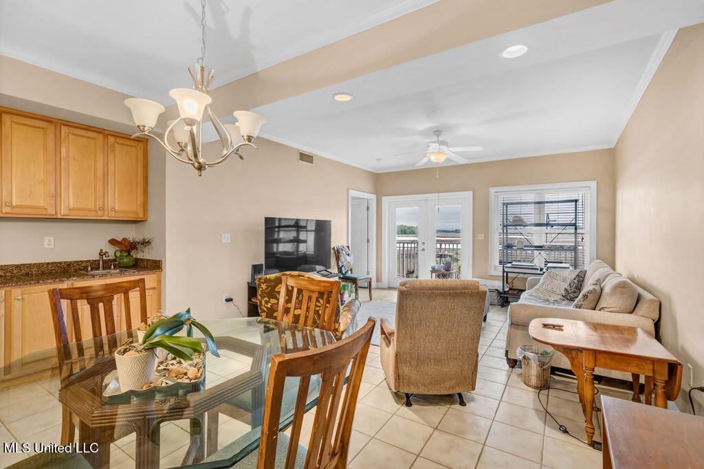 624 Camellia Pointe Boulevard