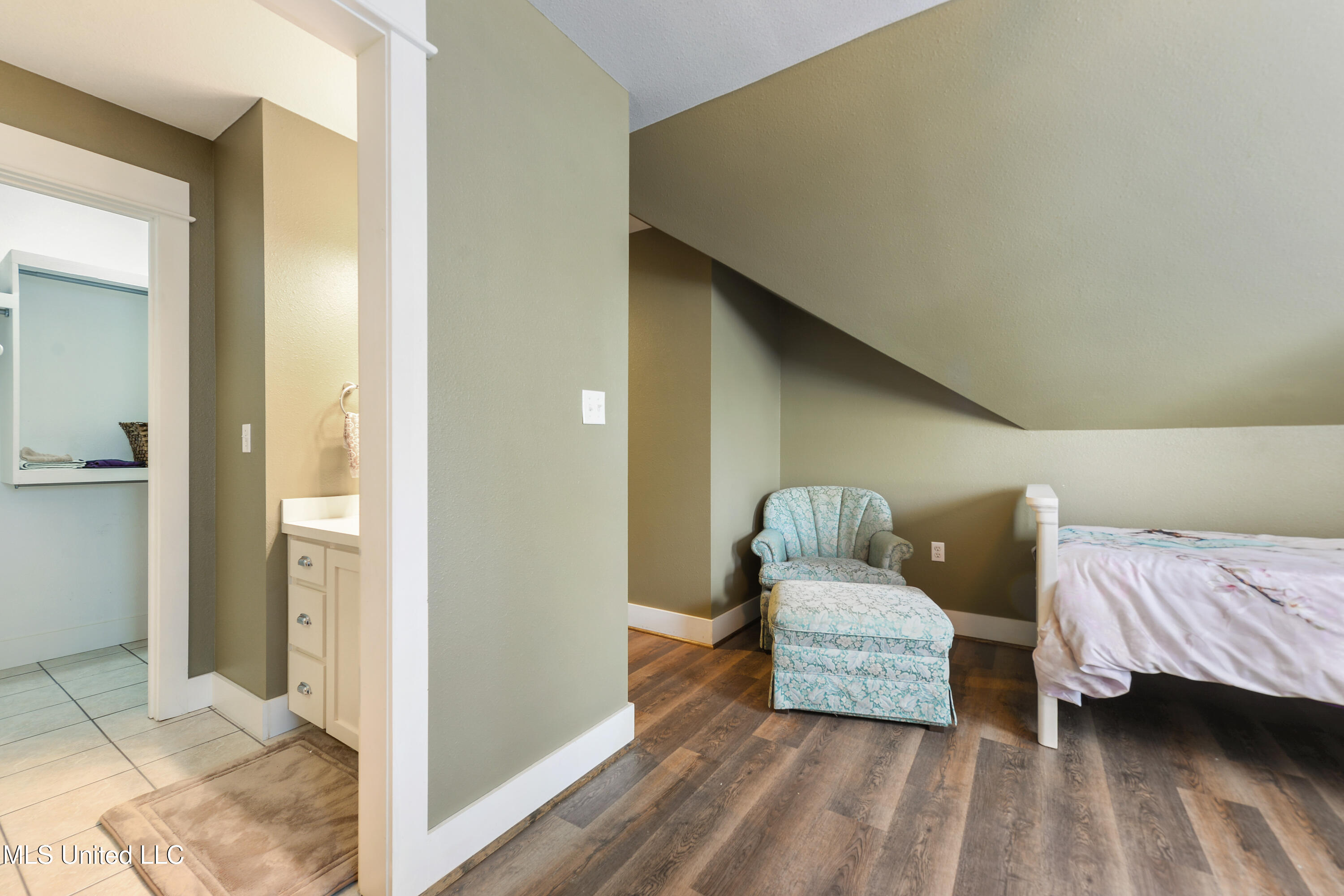 3100 Eagle Point Road