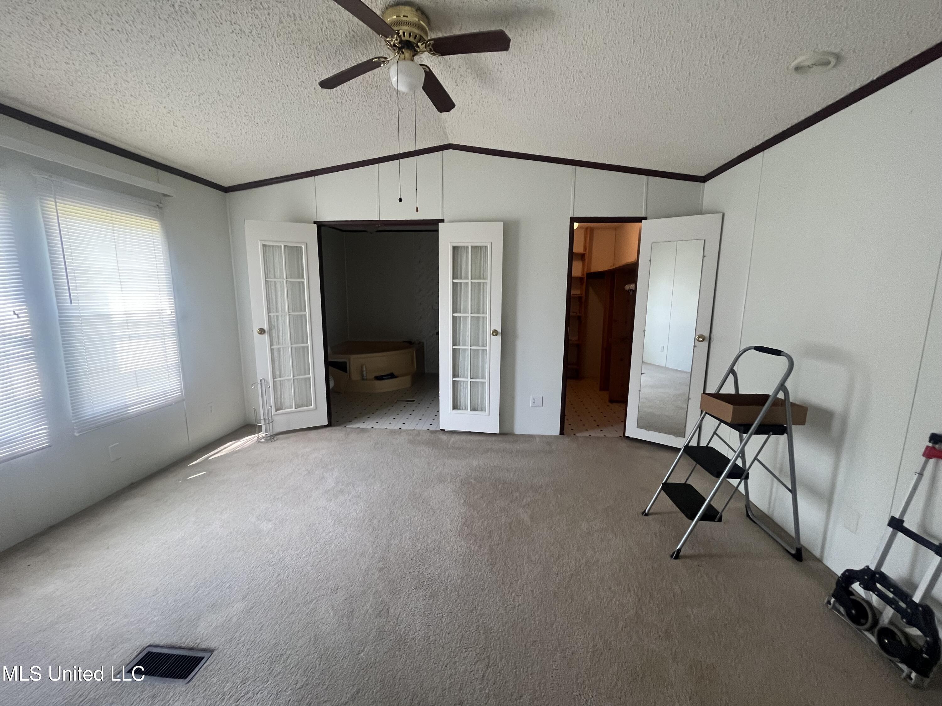 18246 Robin Oaks Drive