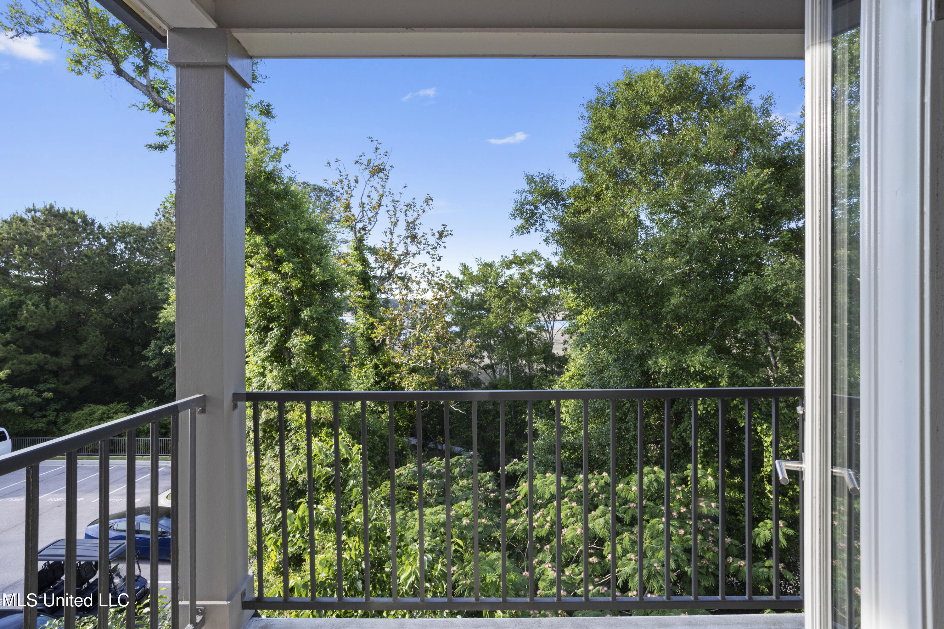 2501 Bienville Boulevard, 231