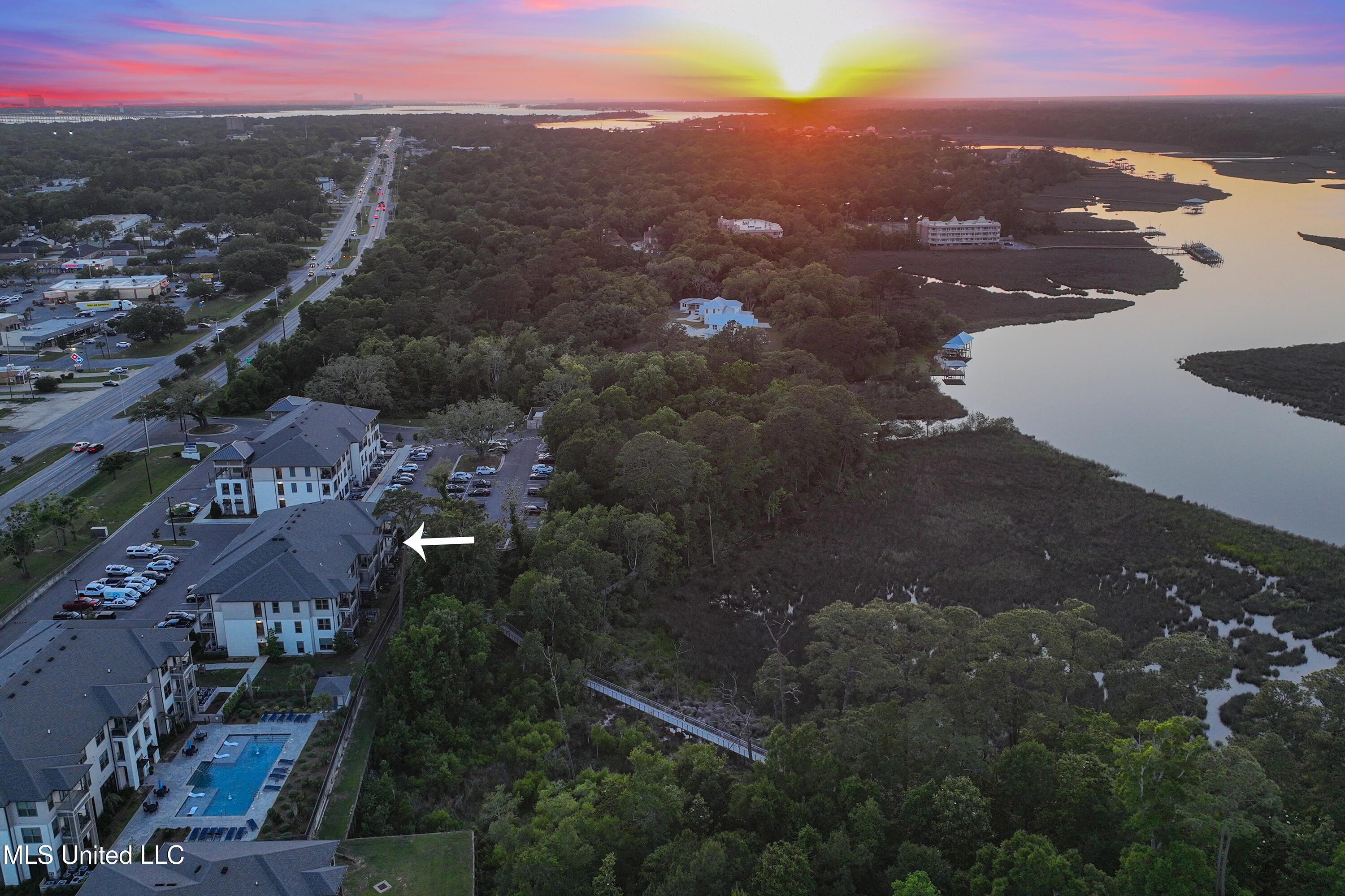 2501 Bienville Boulevard, 231