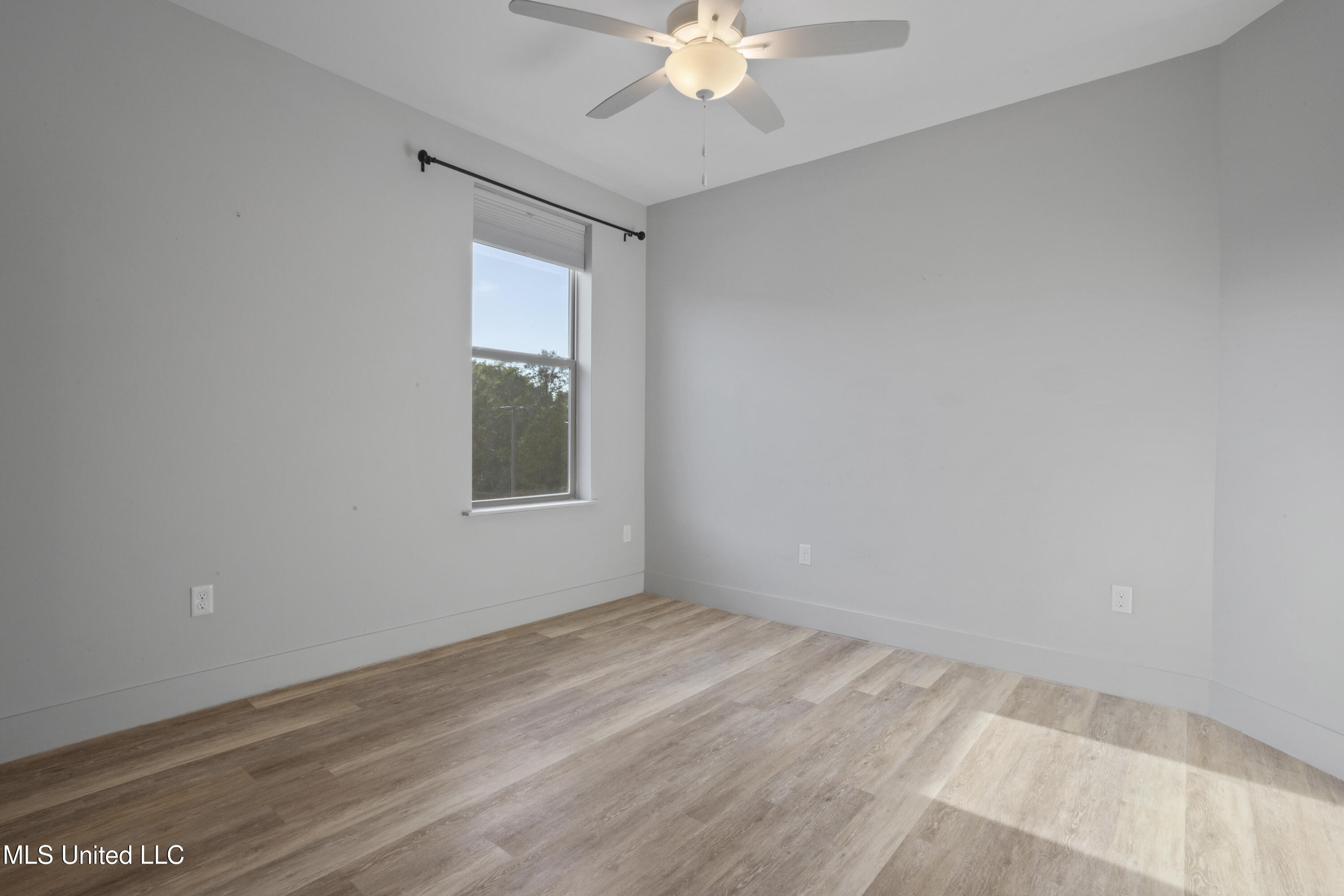 2501 Bienville Boulevard, 231