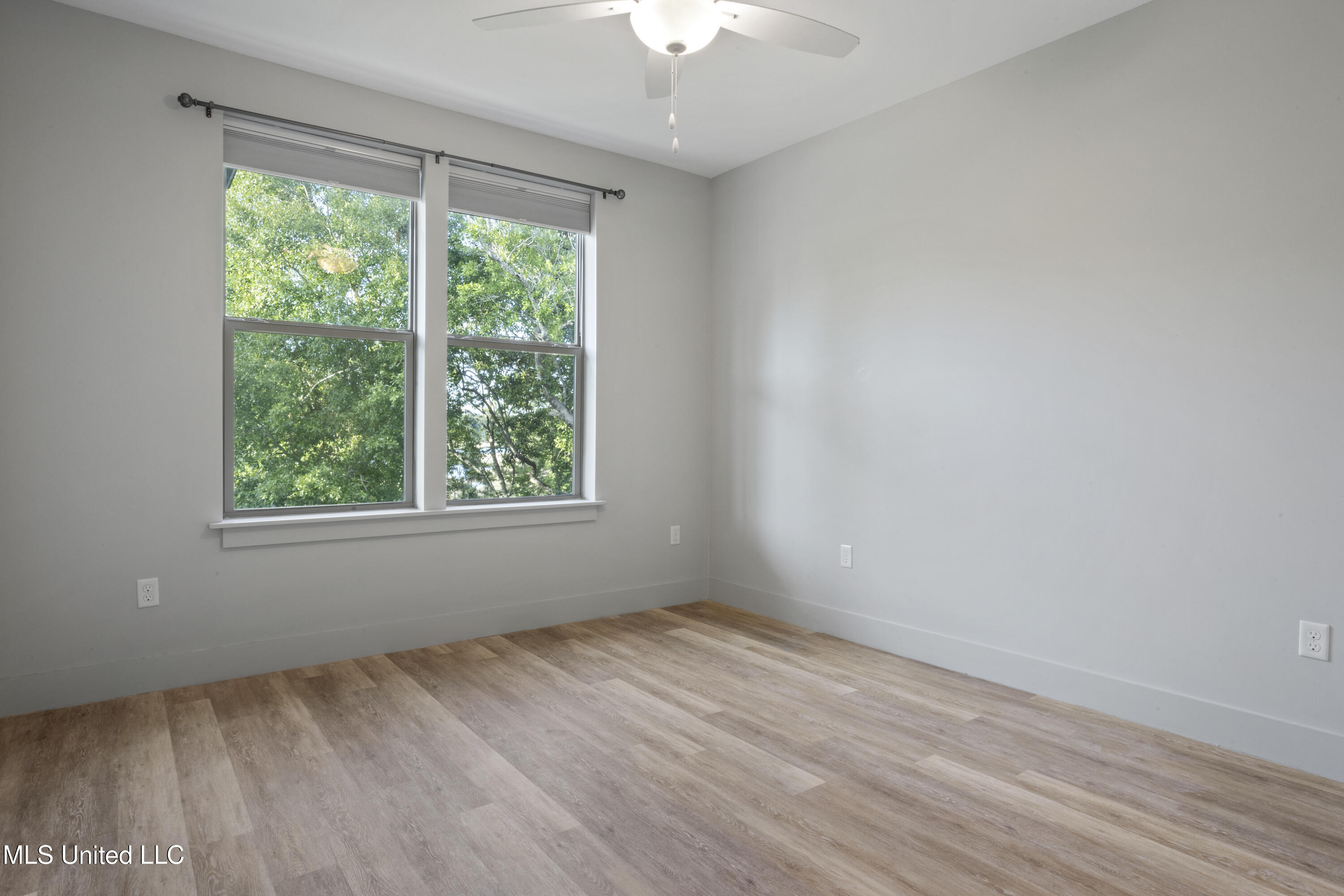 2501 Bienville Boulevard, 231