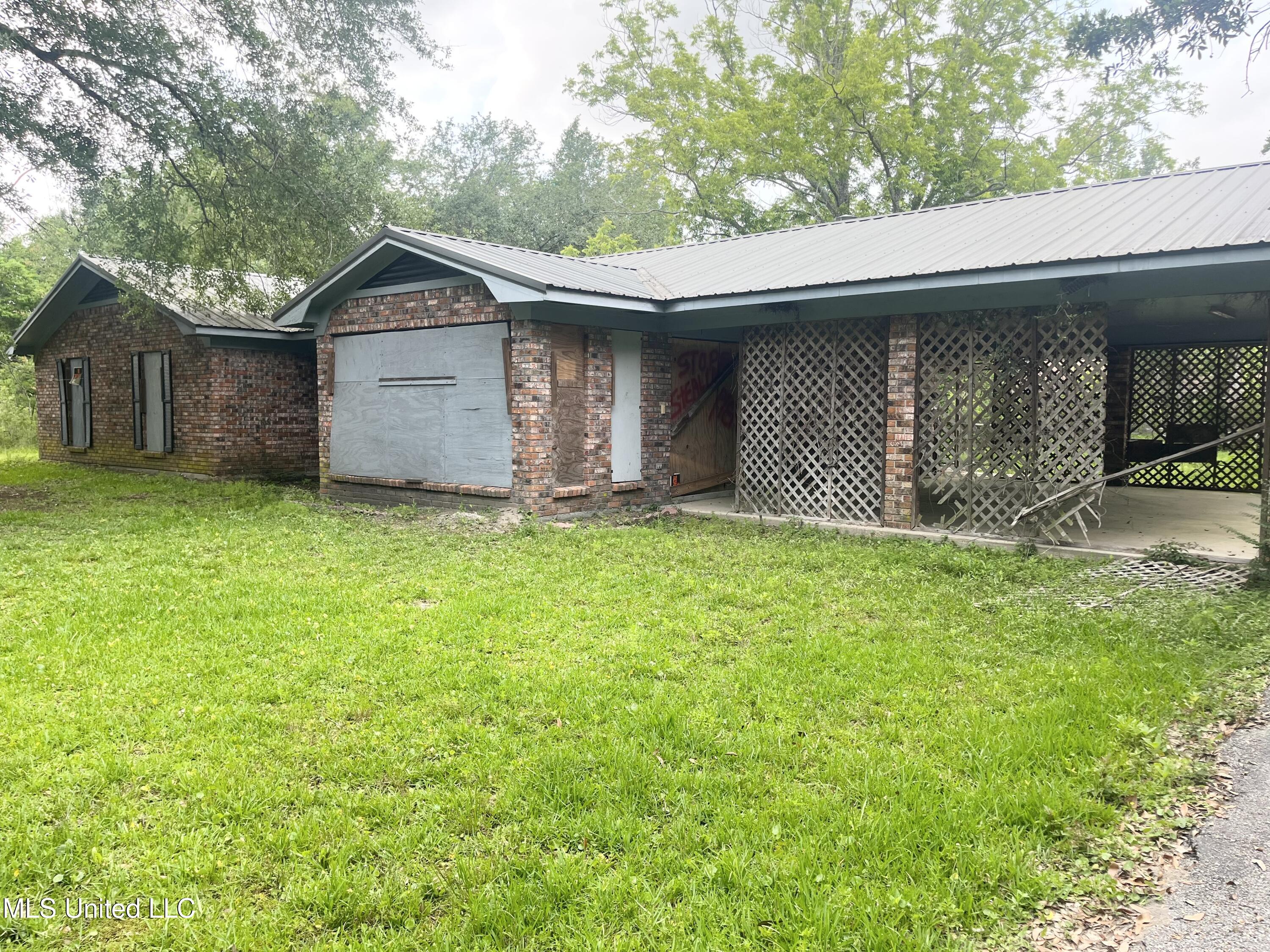 14920 Garrett Street