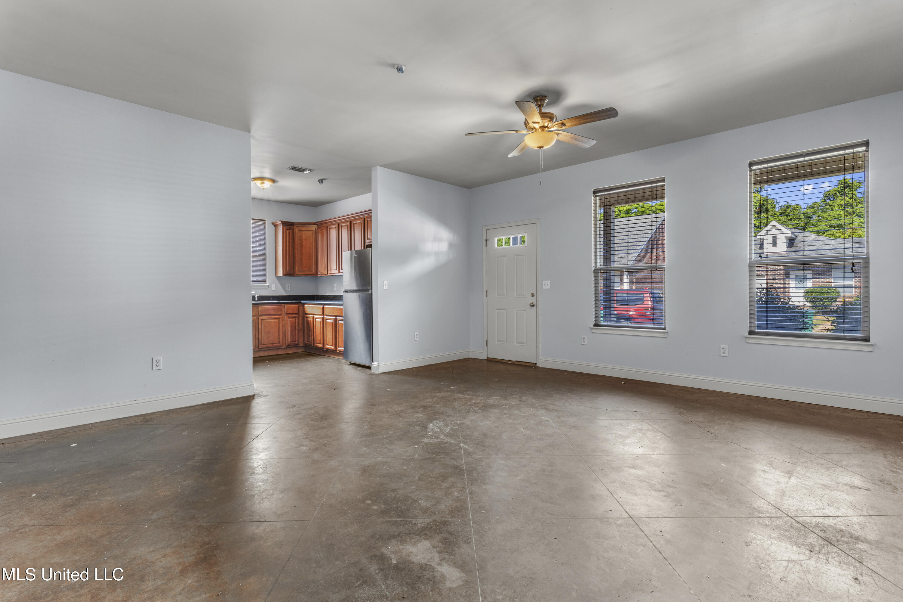 2948 Magnolia Court