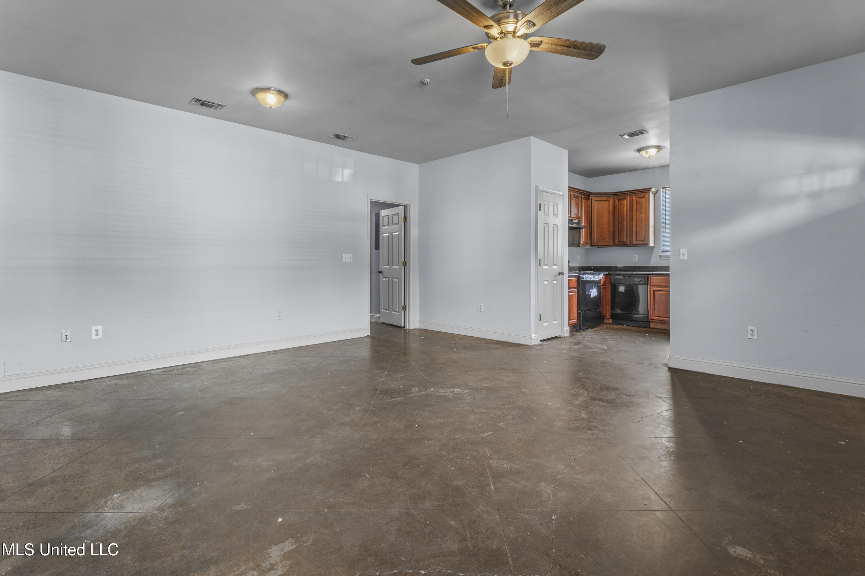 2948 Magnolia Court