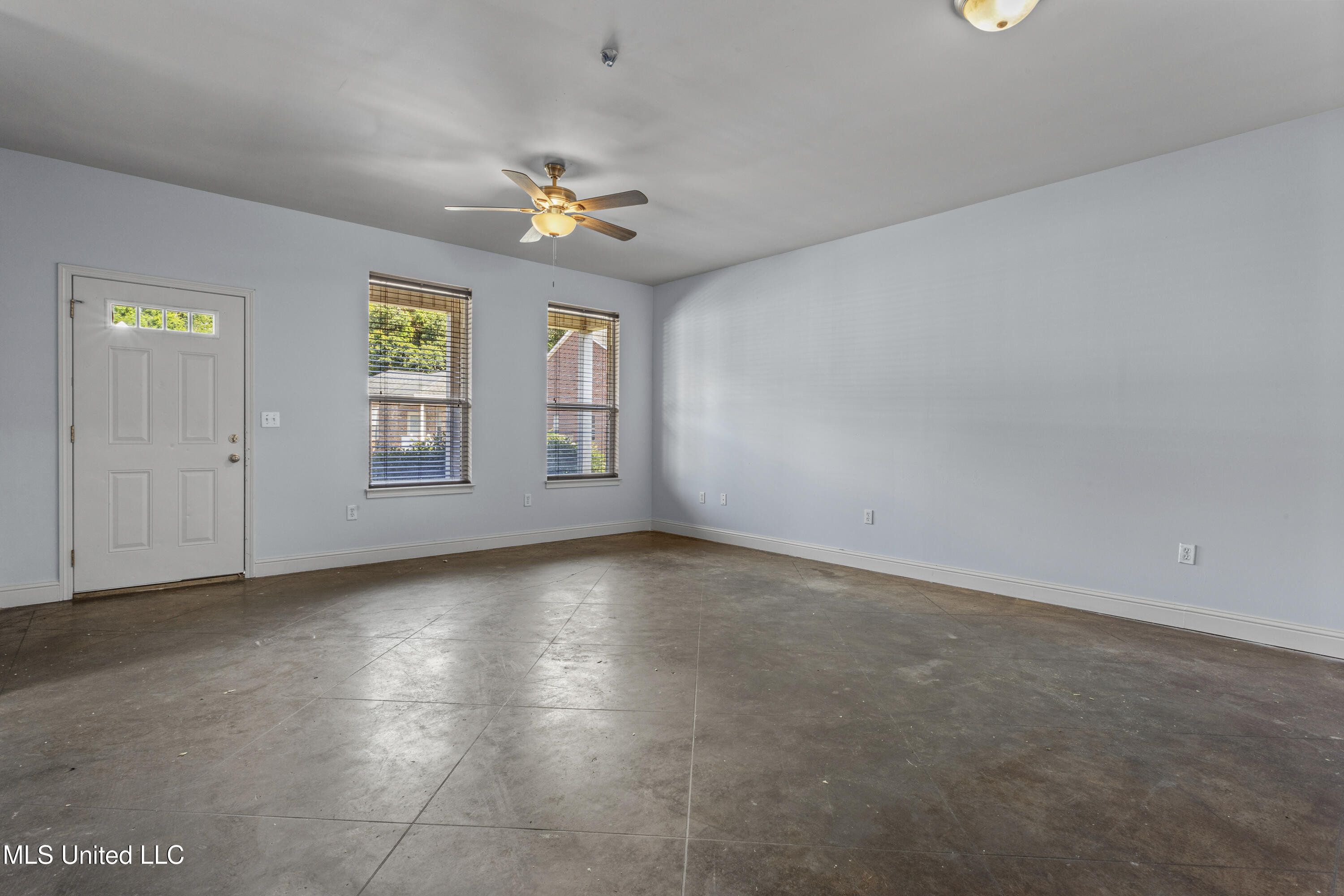 2948 Magnolia Court