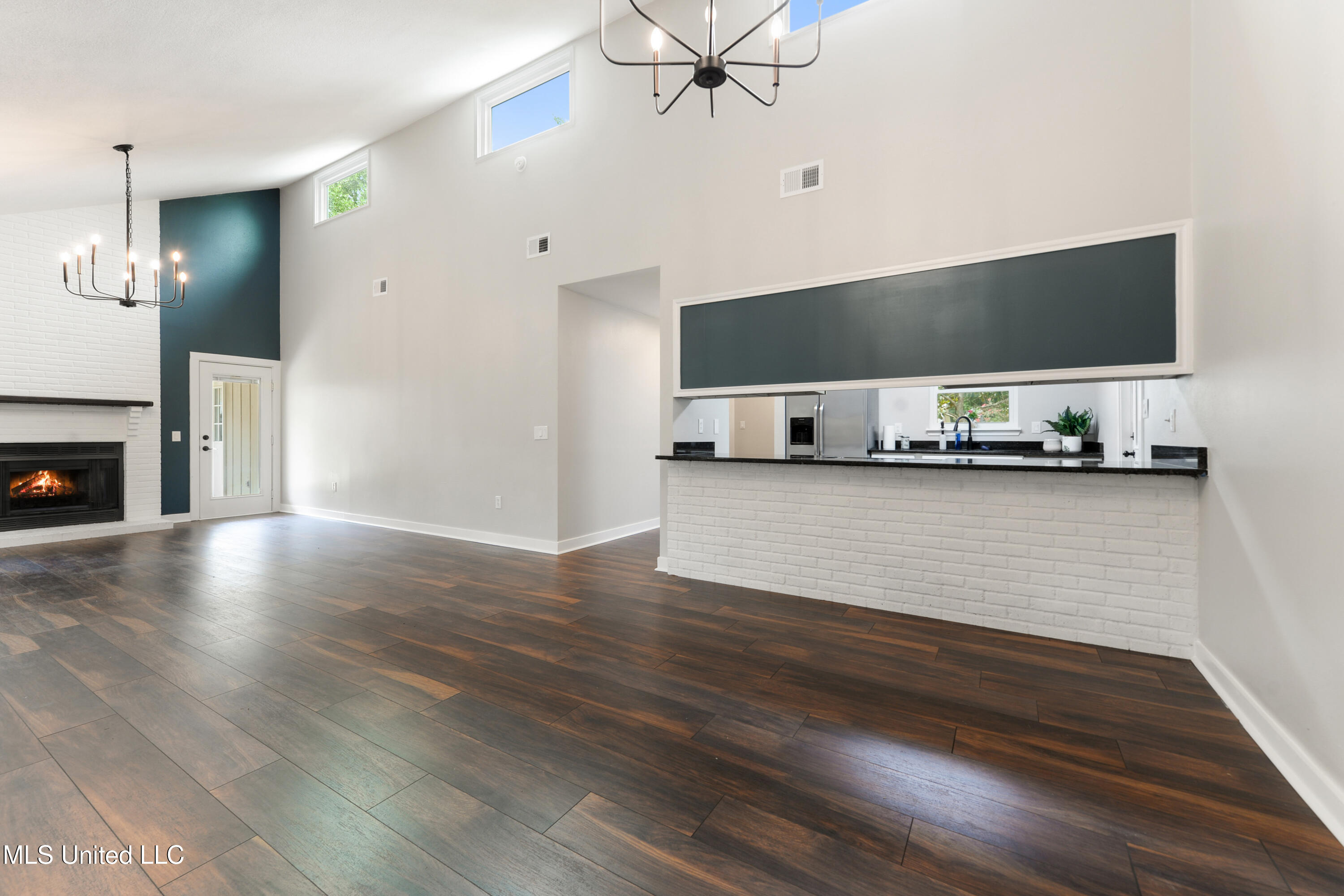 3106 Breezy Hill Lane