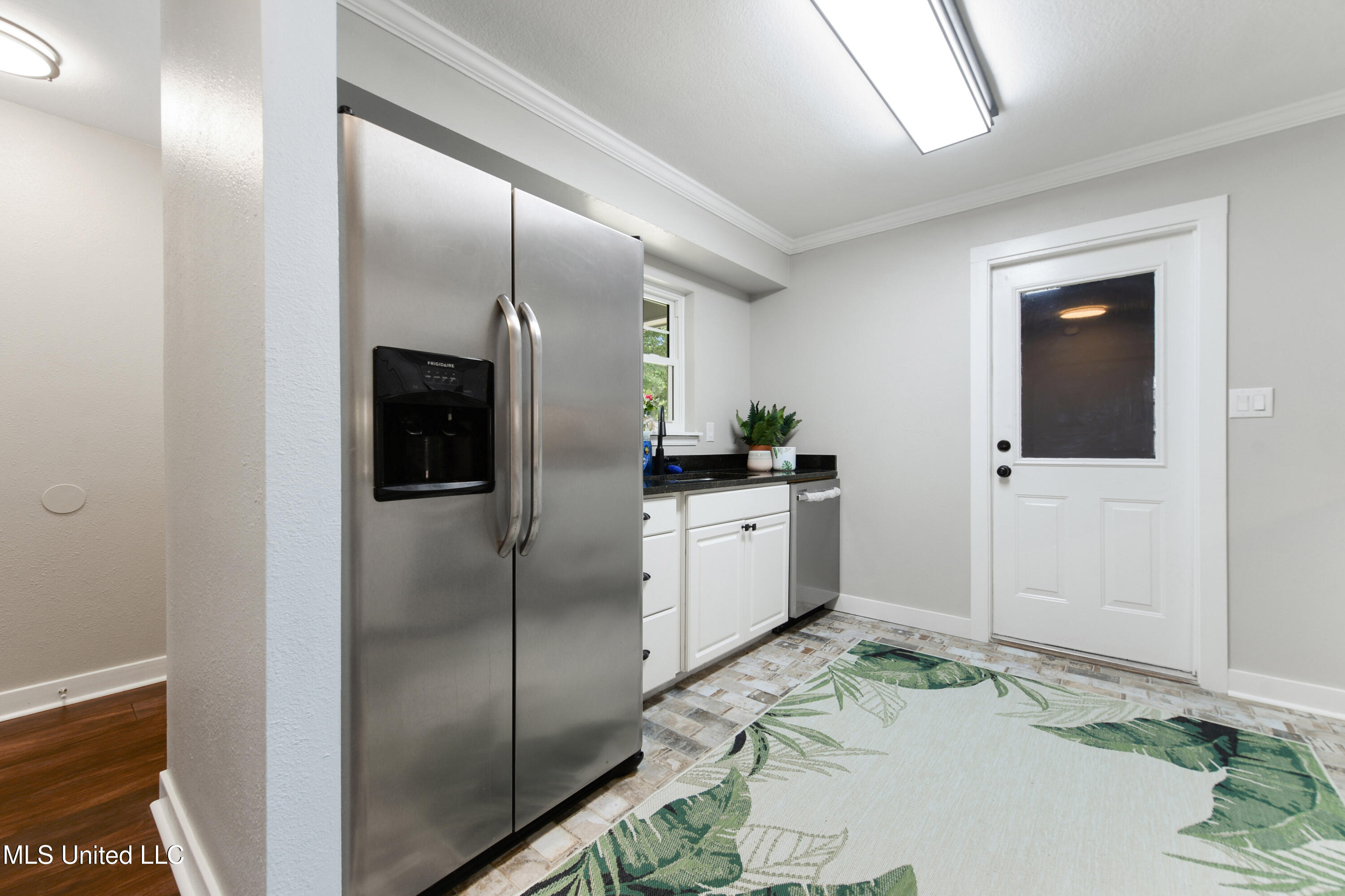 3106 Breezy Hill Lane