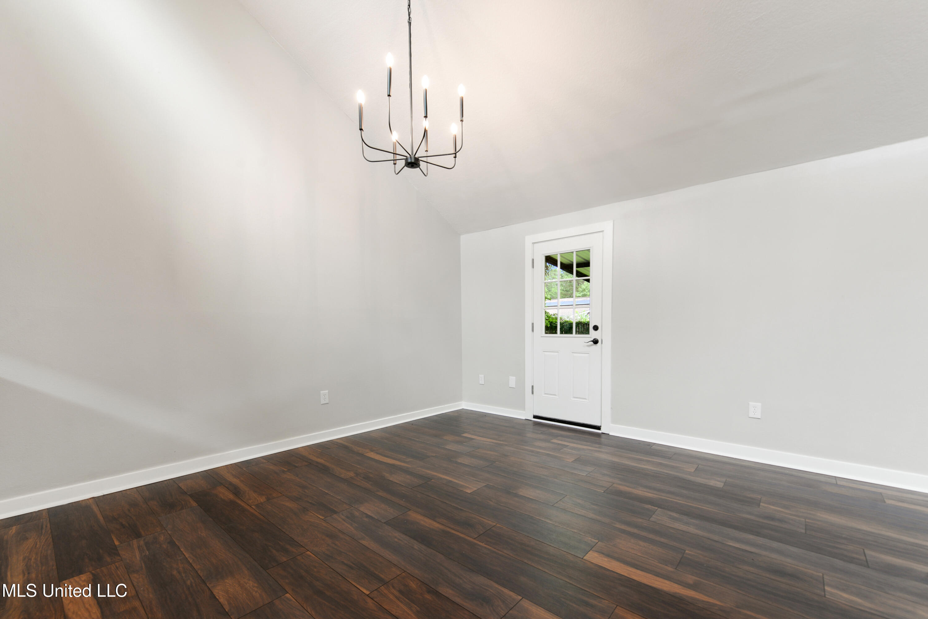 3106 Breezy Hill Lane