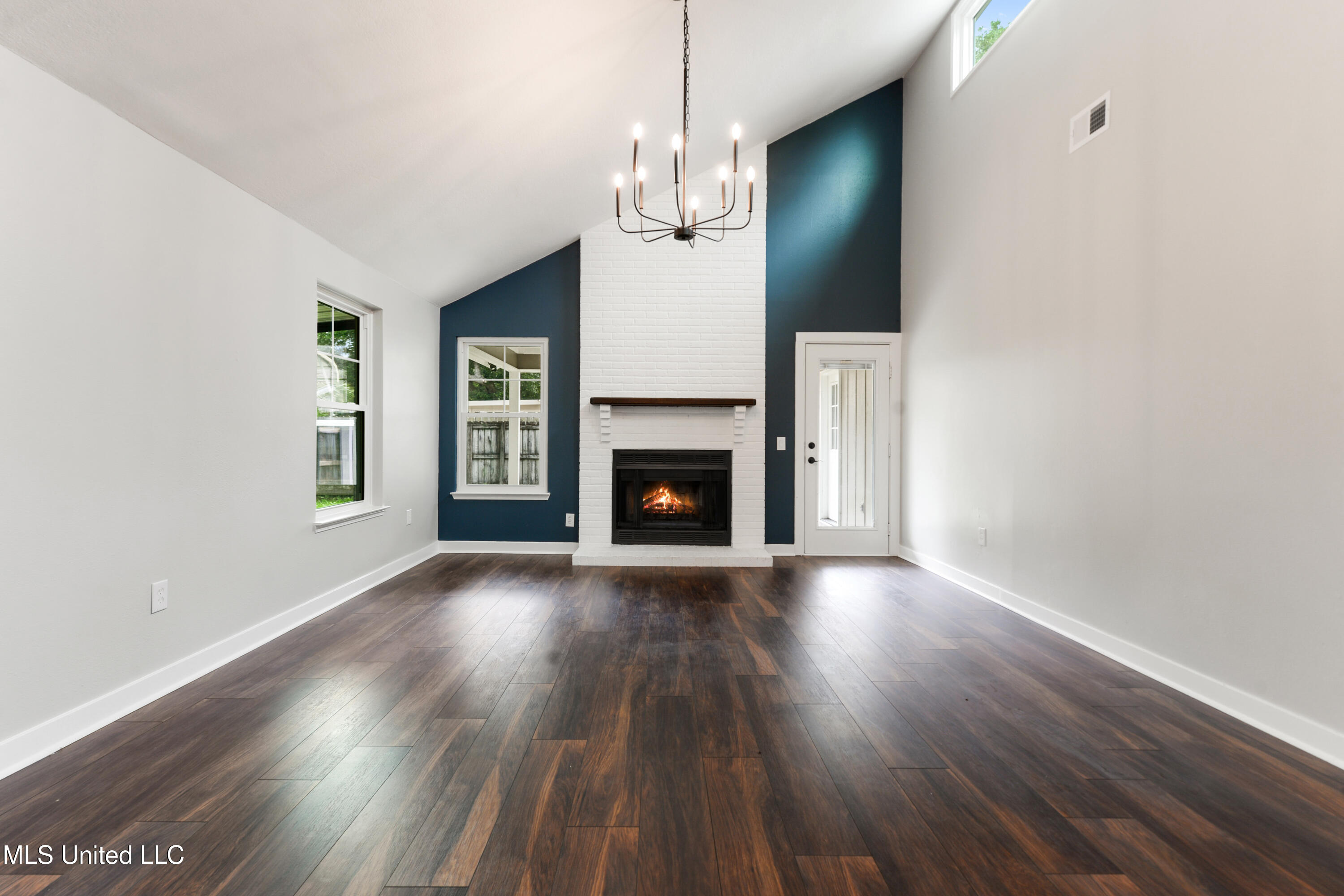 3106 Breezy Hill Lane